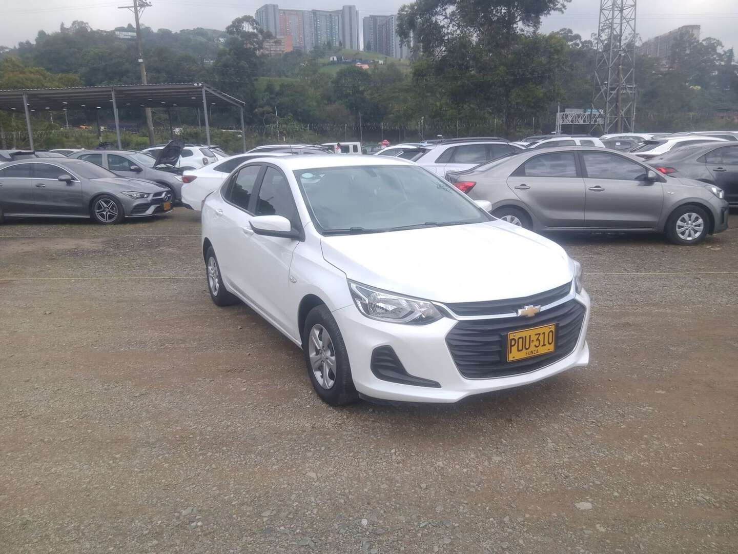 Chevrolet - Onix - 2025