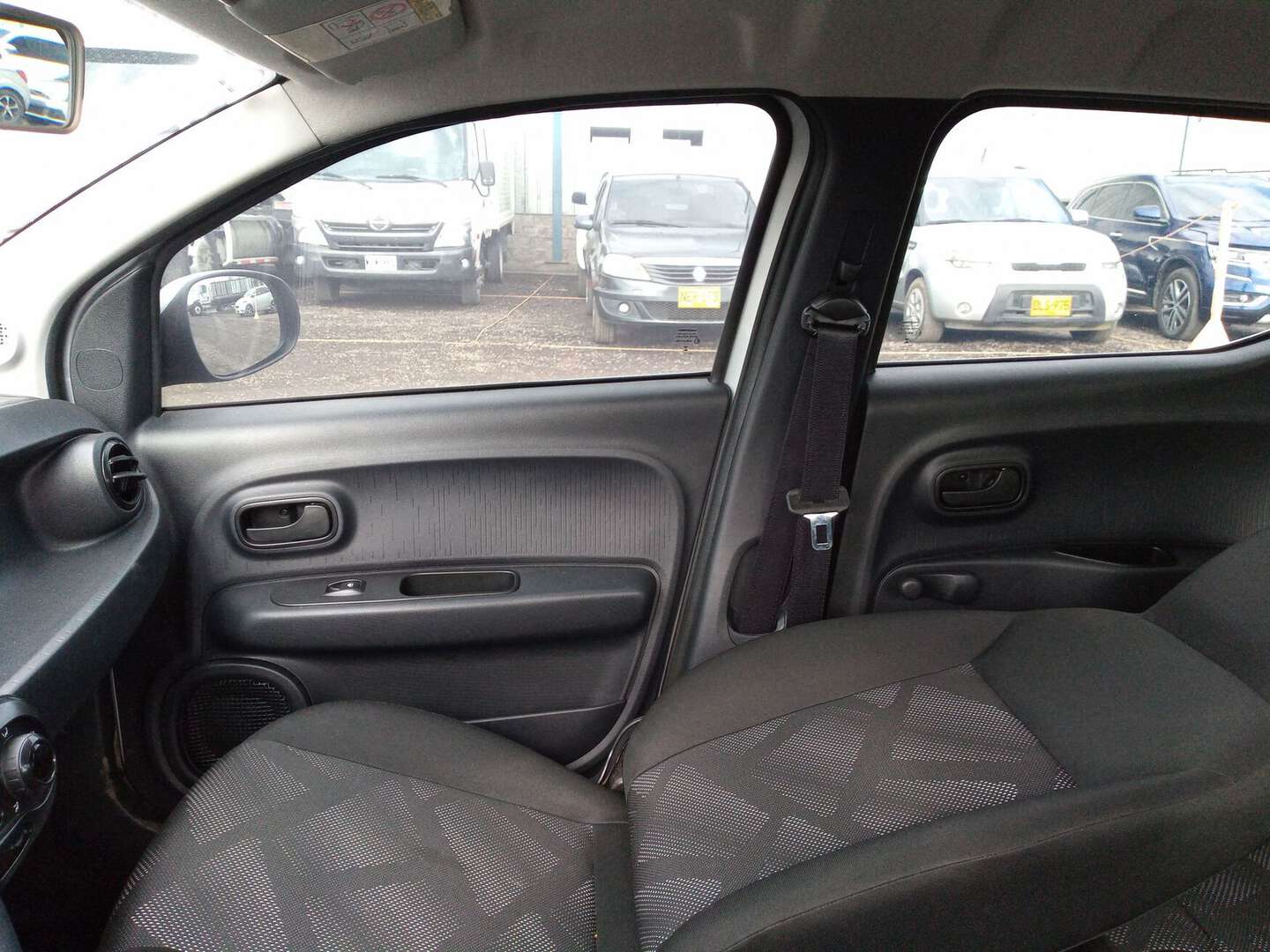 Fiat - Mobi - 2024