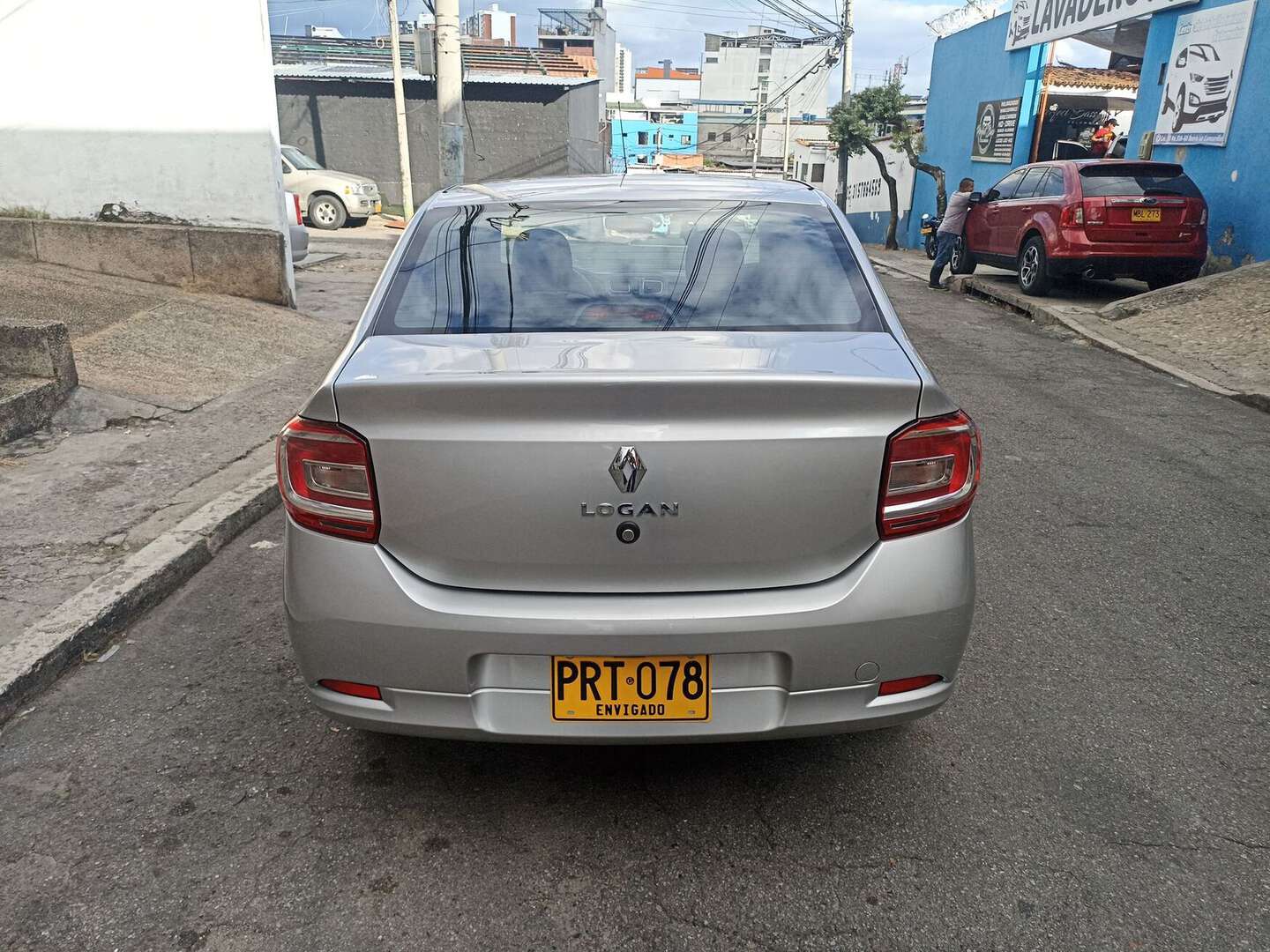 Renault - Logan - 2026