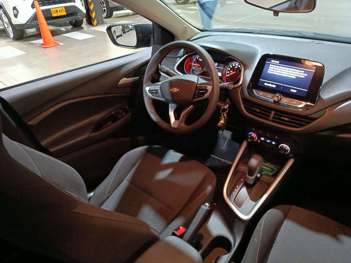 Chevrolet - Onix - 2025