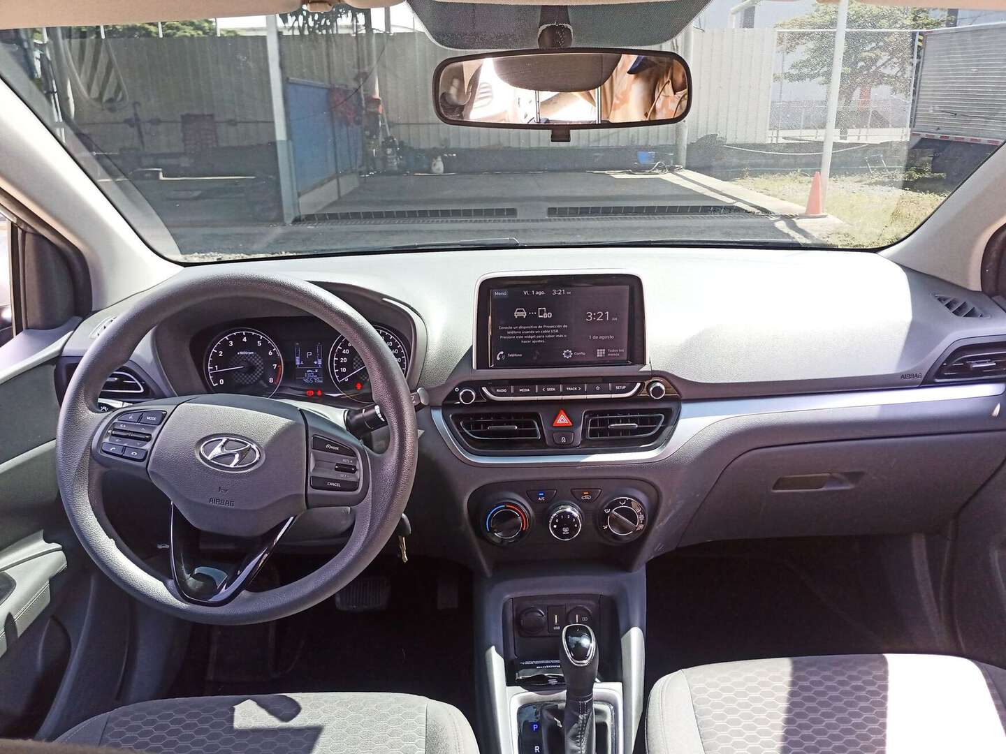 Hyundai - HB20S Accent - 2023