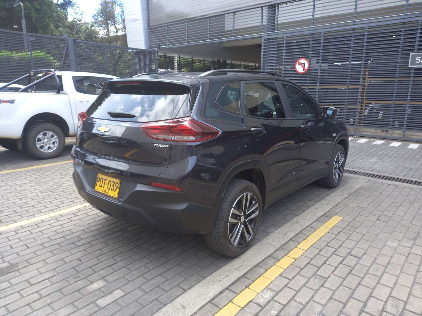 Chevrolet - Tracker - 2025