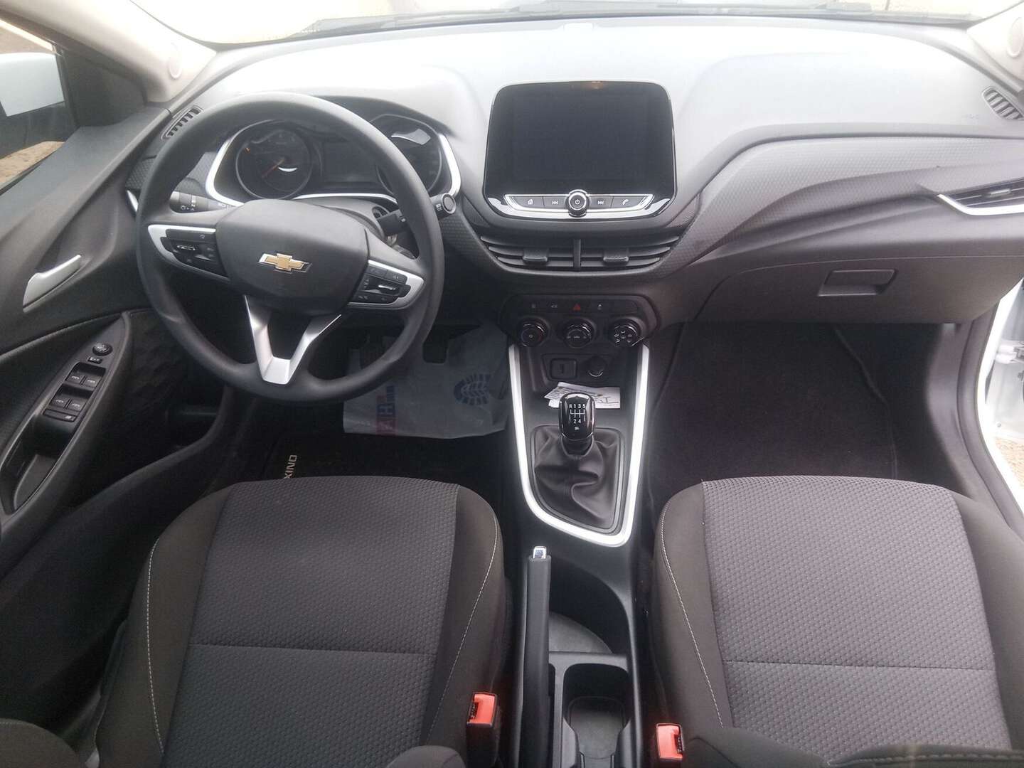 Chevrolet - Onix - 2025