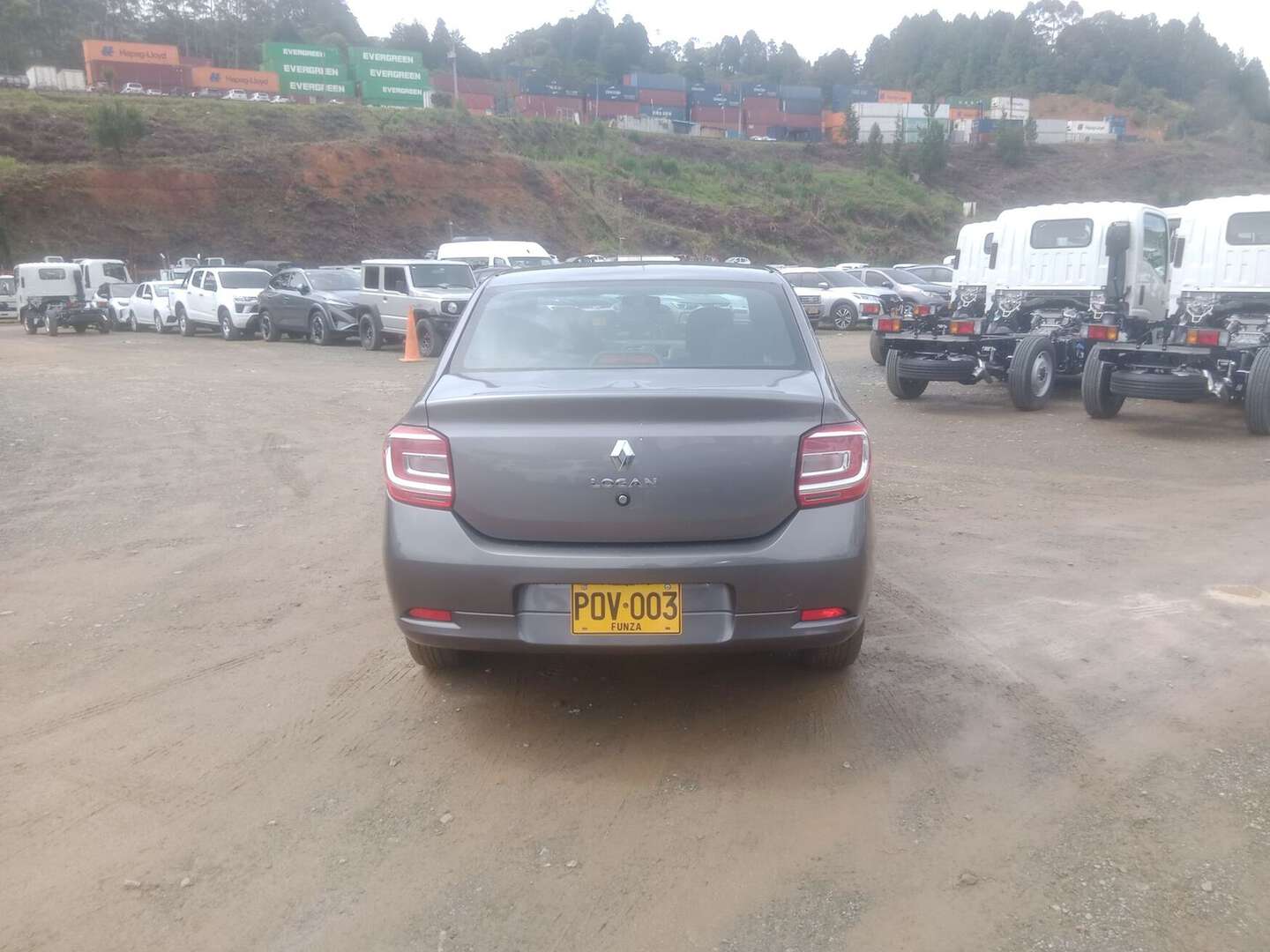 Renault - Logan - 2026
