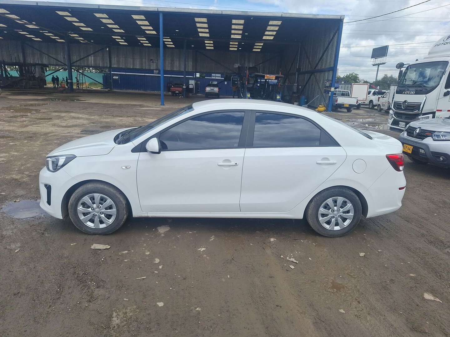 Kia - Soluto - 2025