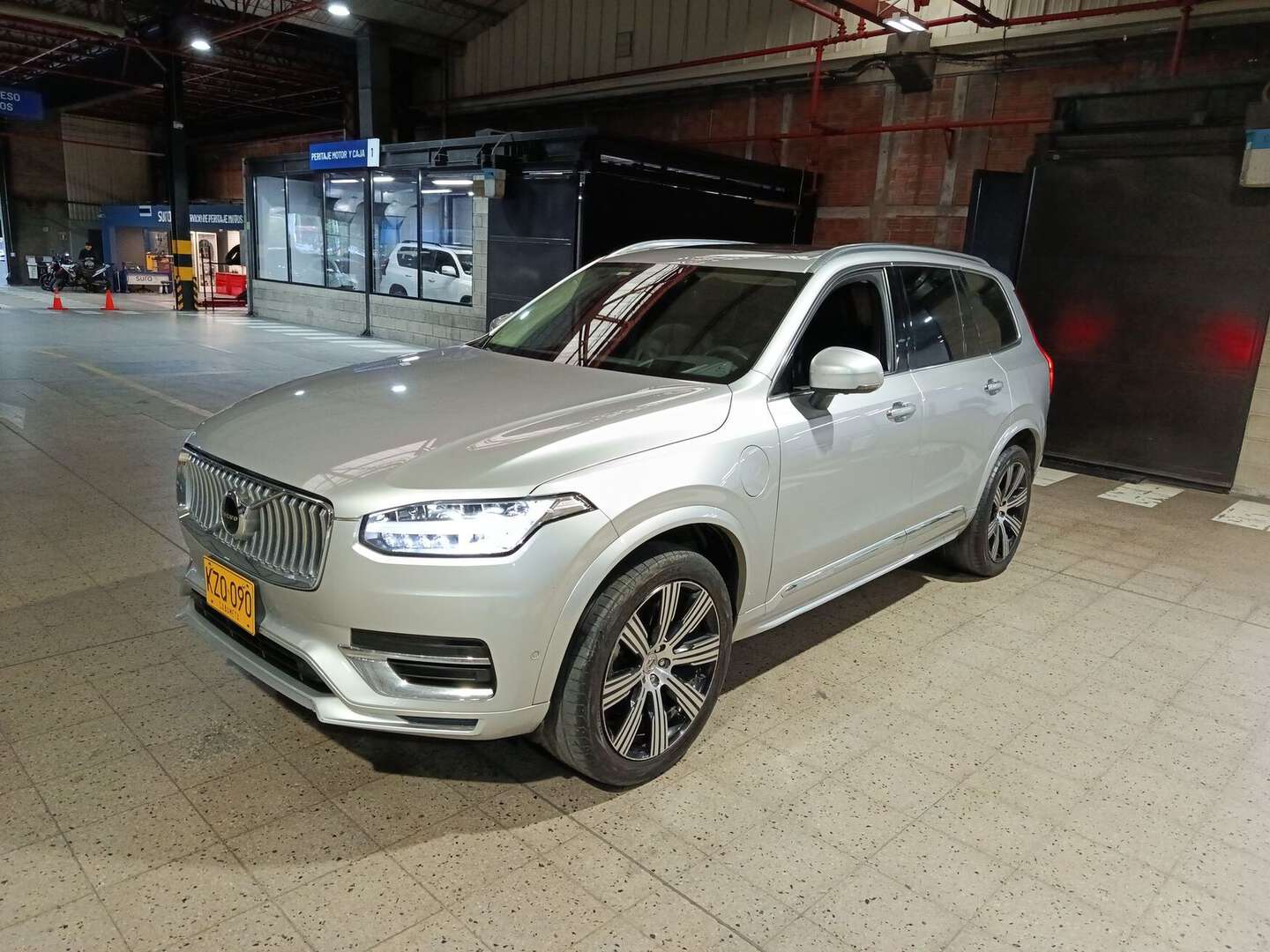 Volvo - XC90 - 2022