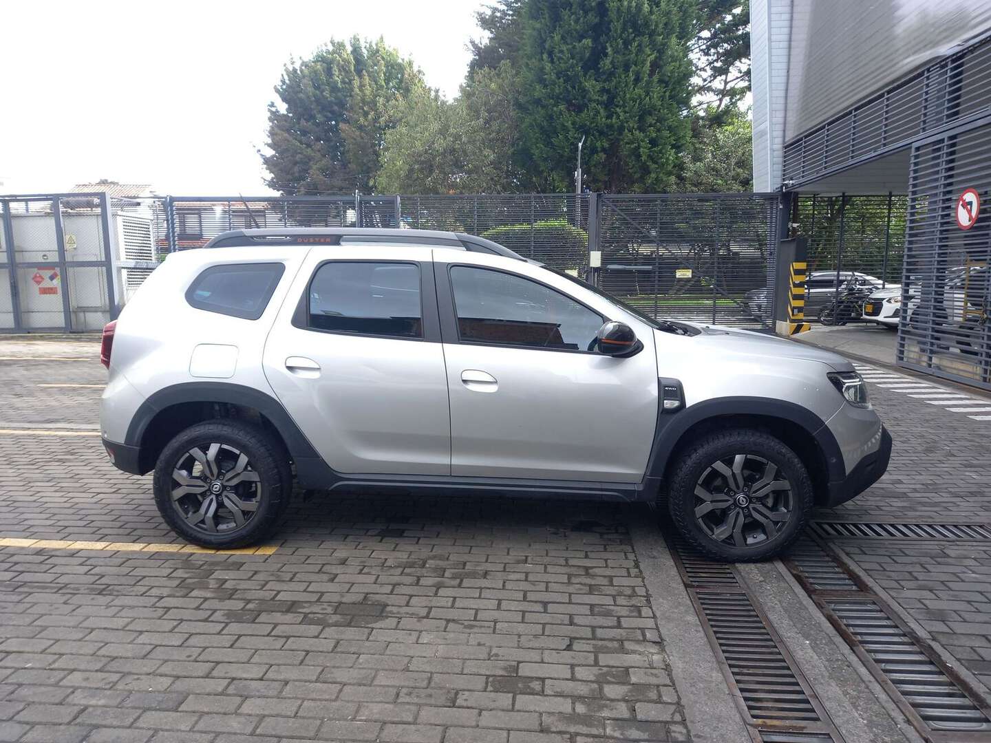 Renault - Duster - 2025