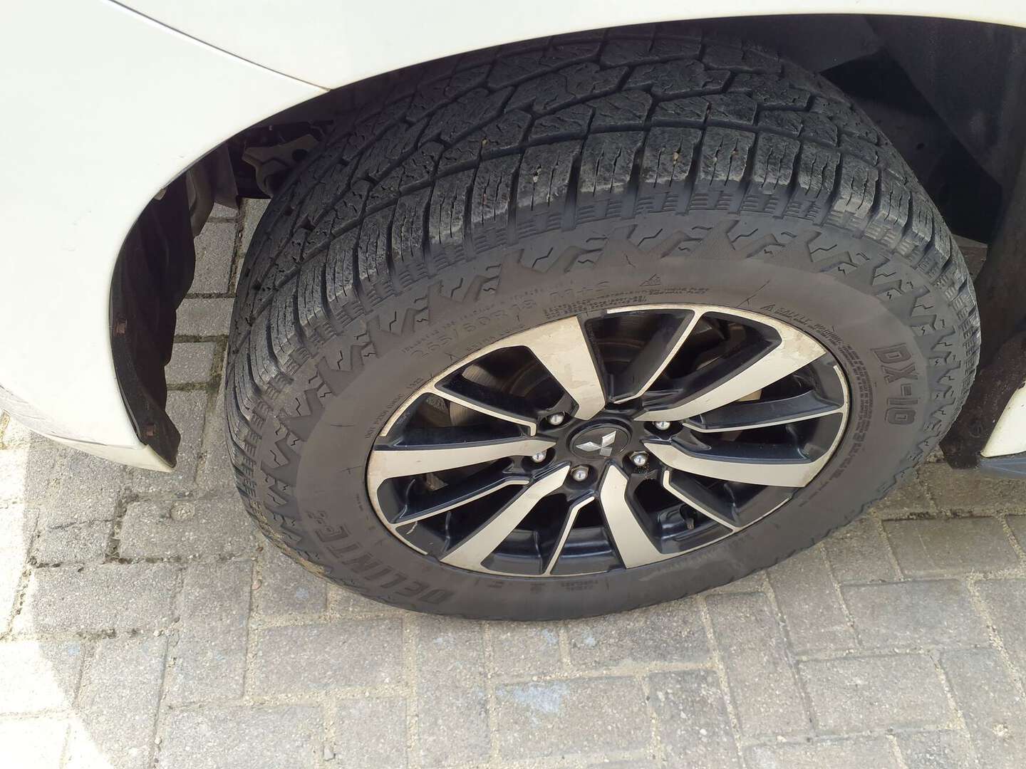 Mitsubishi - Montero Sport - 2020
