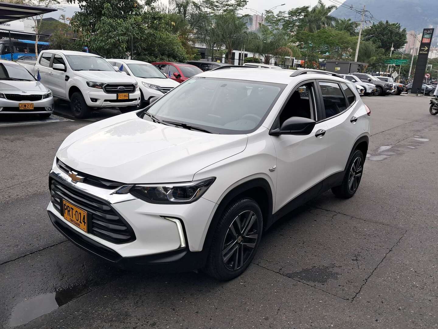 Chevrolet - Tracker - 2025