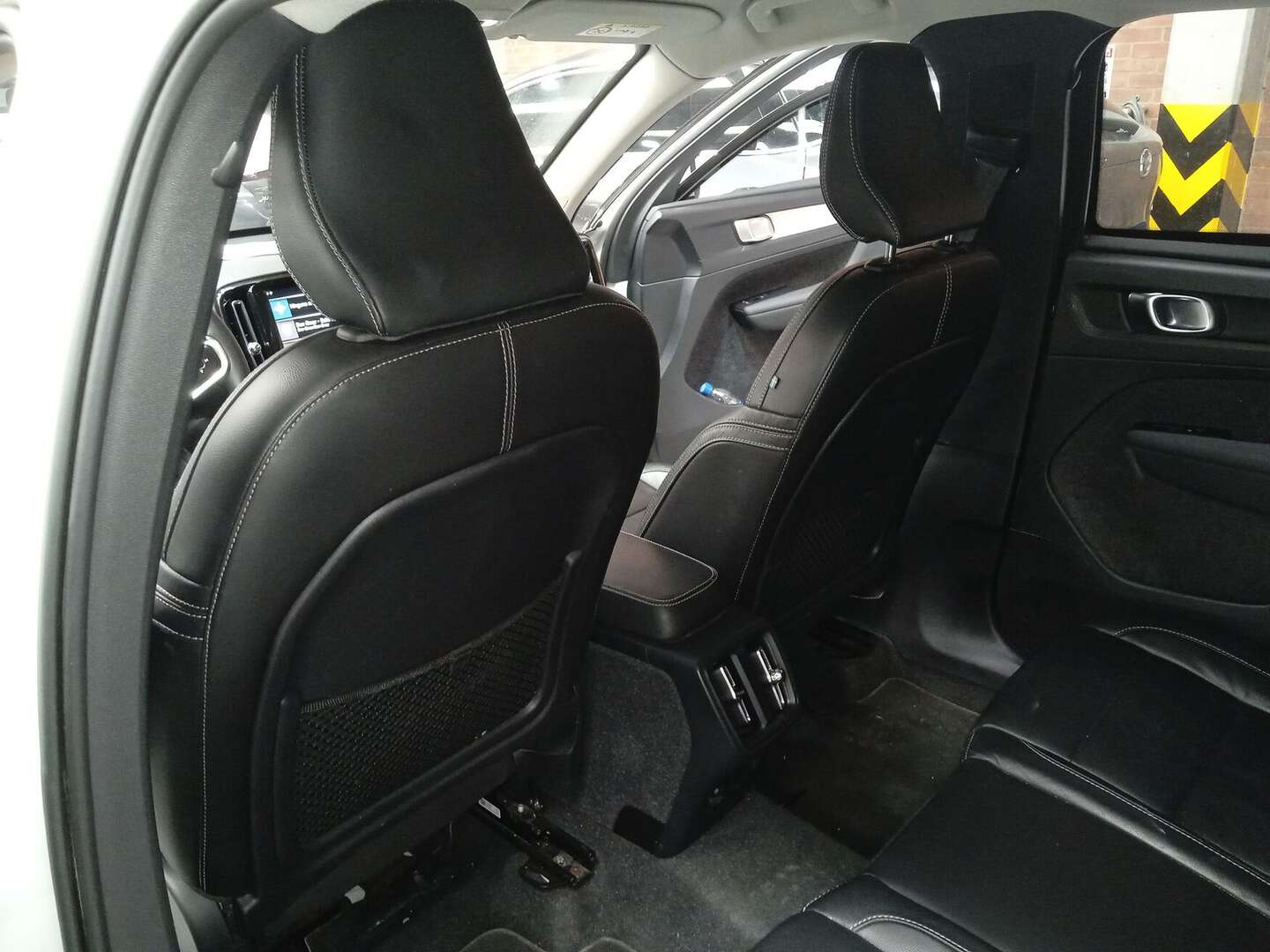Volvo - XC40 - 2022