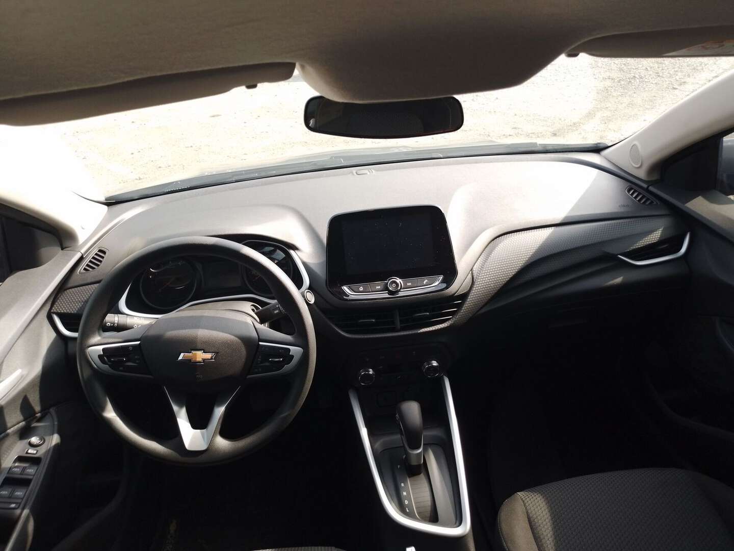 Chevrolet - Onix - 2025