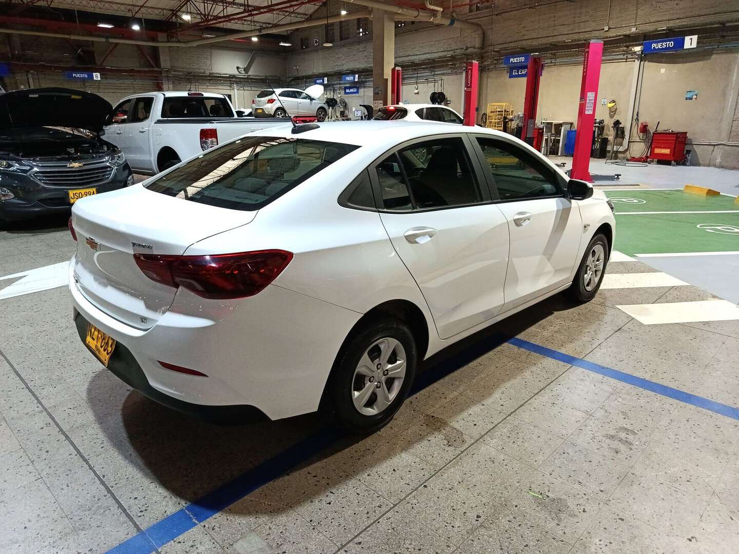Chevrolet - Onix - 2025