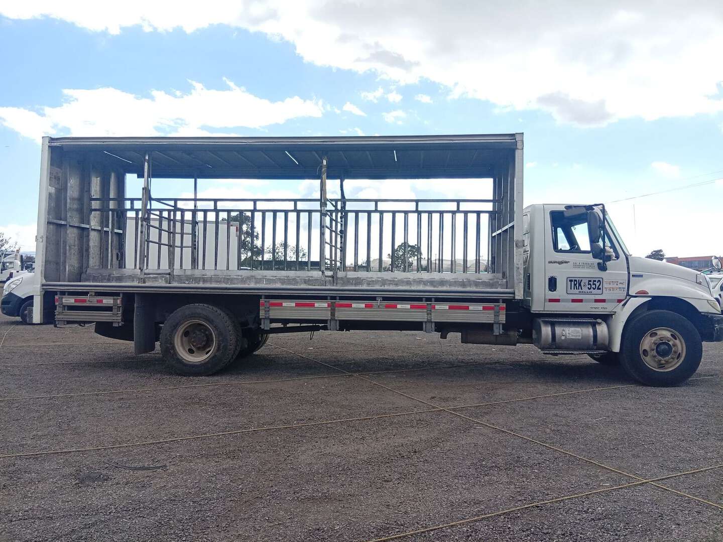 International - 4300 - 2013