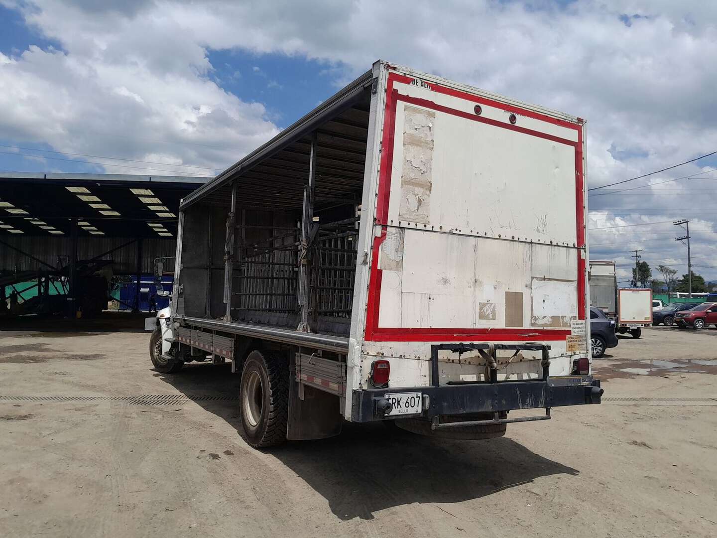 International - 4300 - 2013