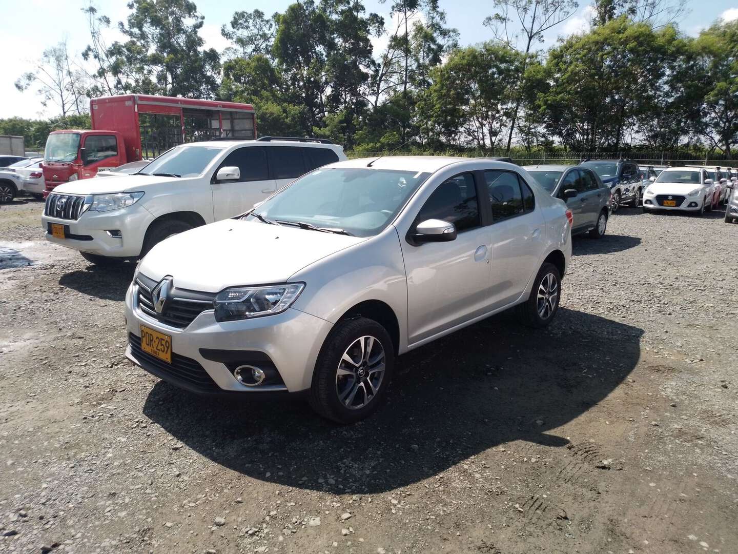 Renault - Logan - 2026