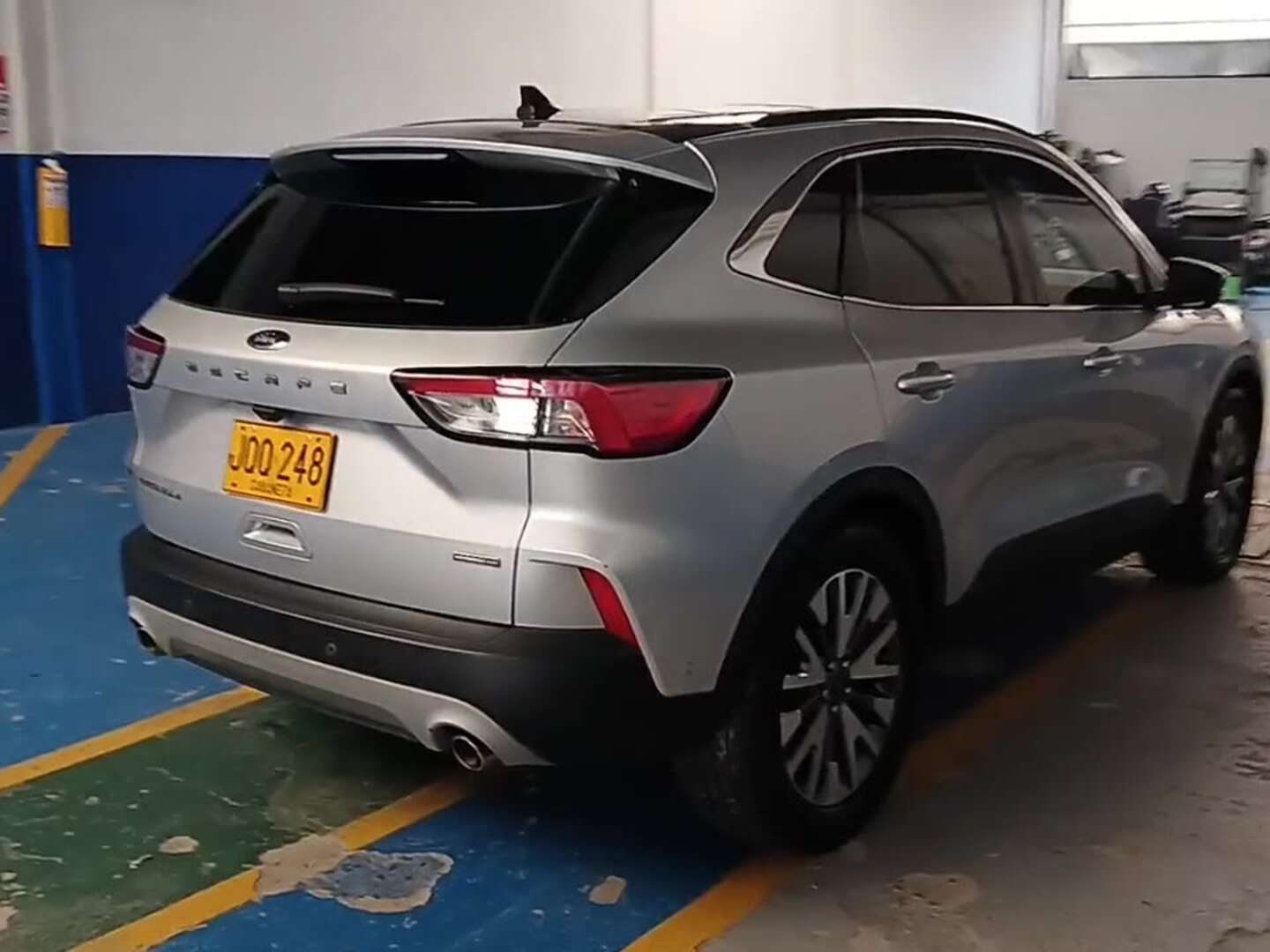Ford - Escape - 2020