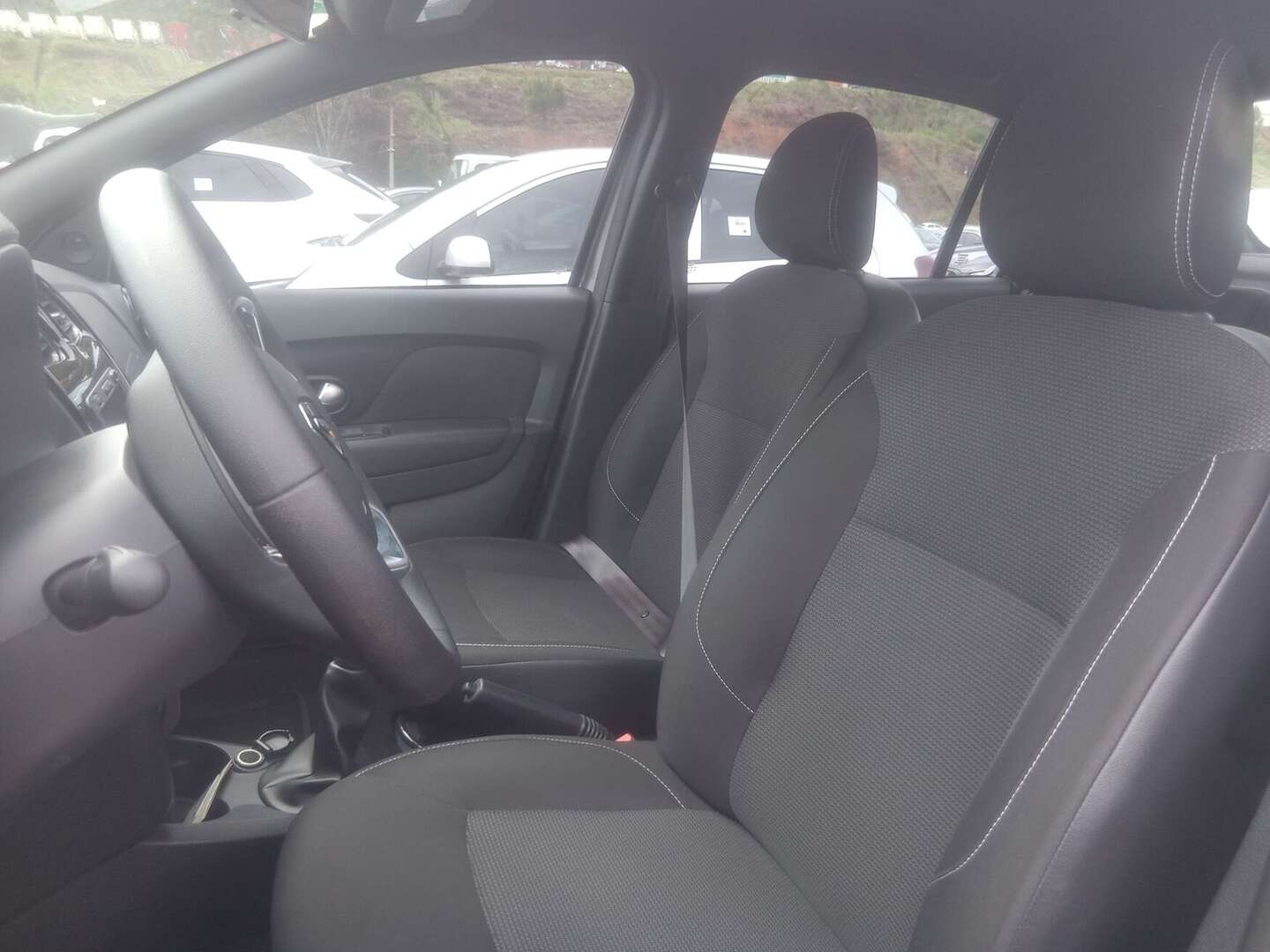 Renault - Logan - 2026