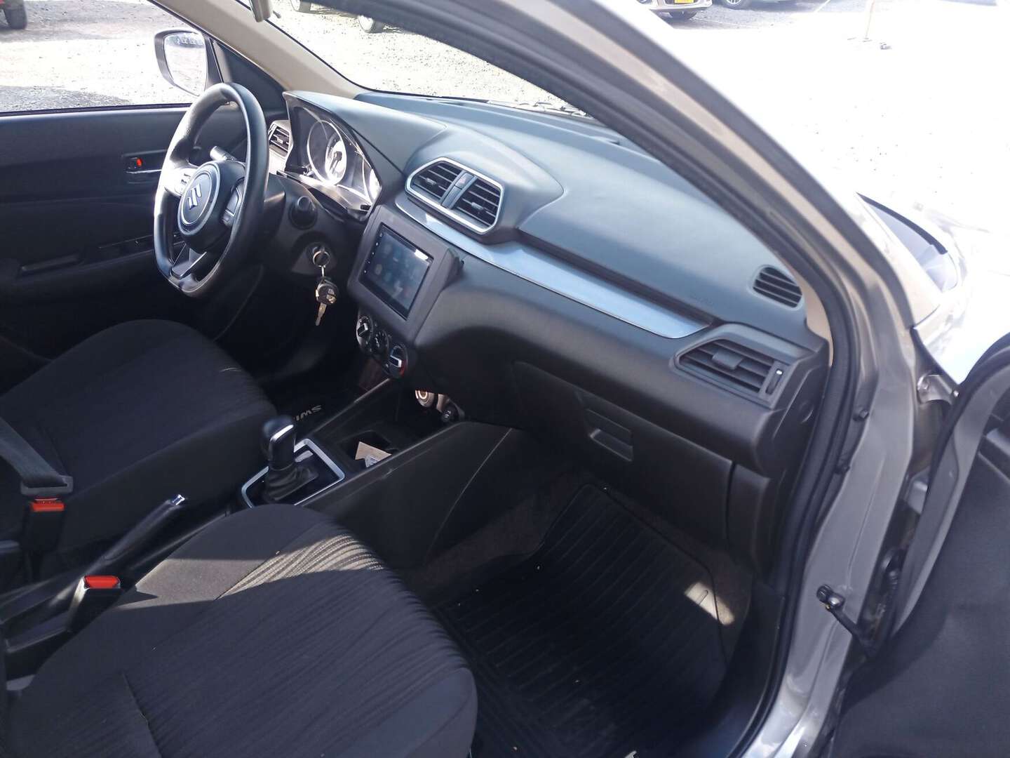 Suzuki - Swift - 2023