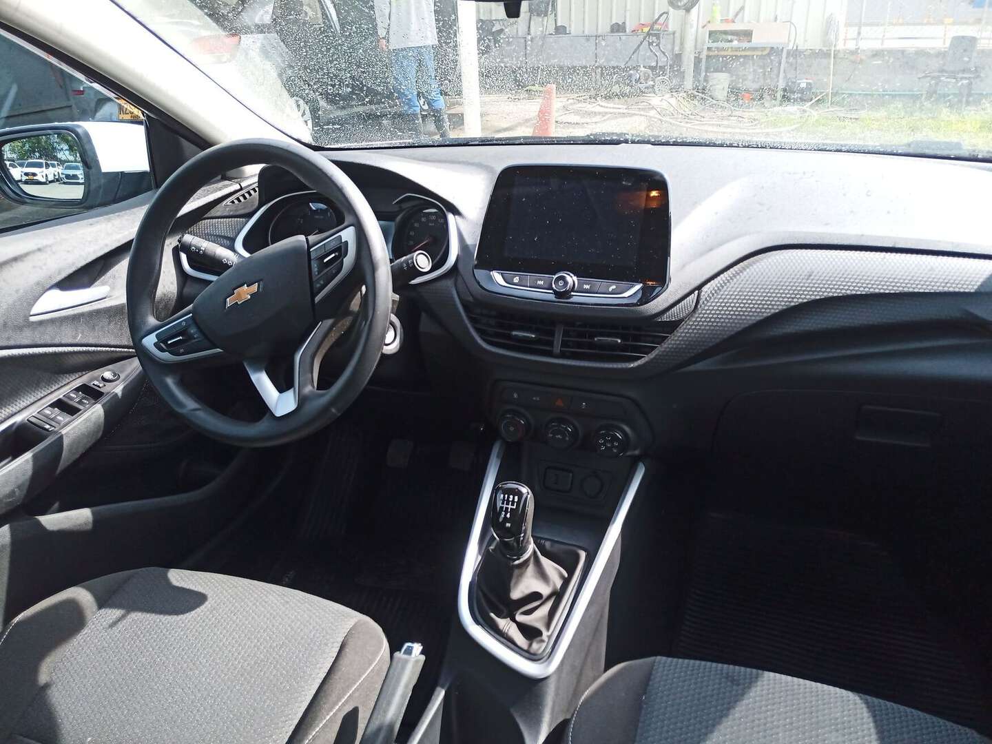 Chevrolet - Onix - 2025