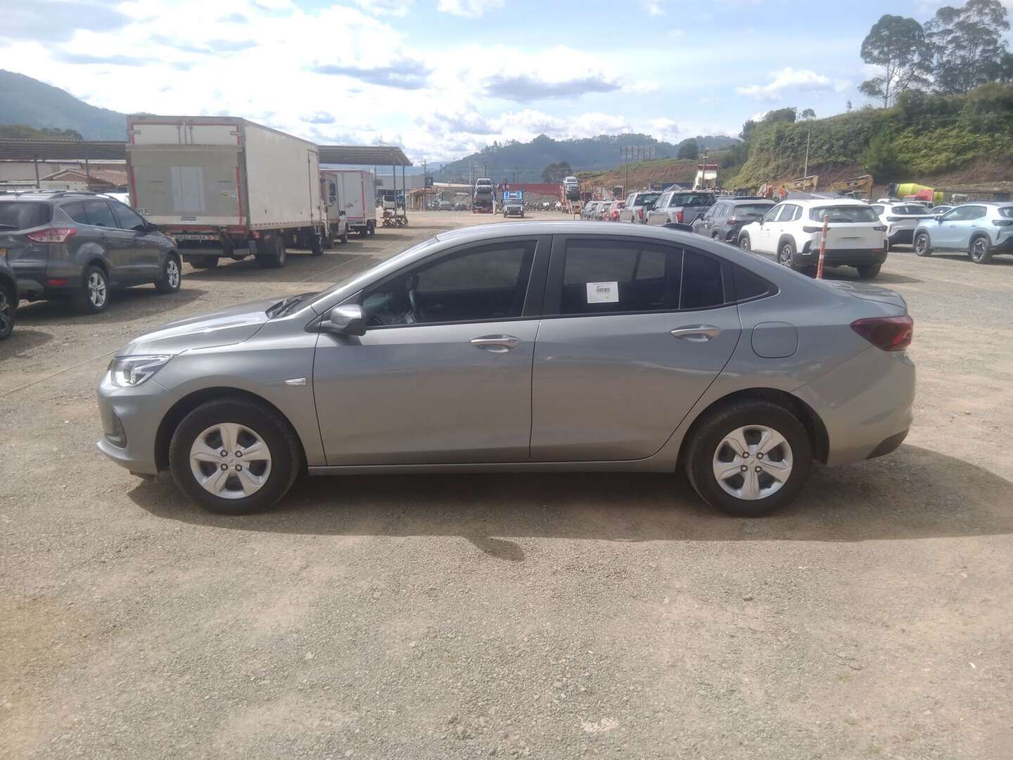 Chevrolet - Onix - 2025