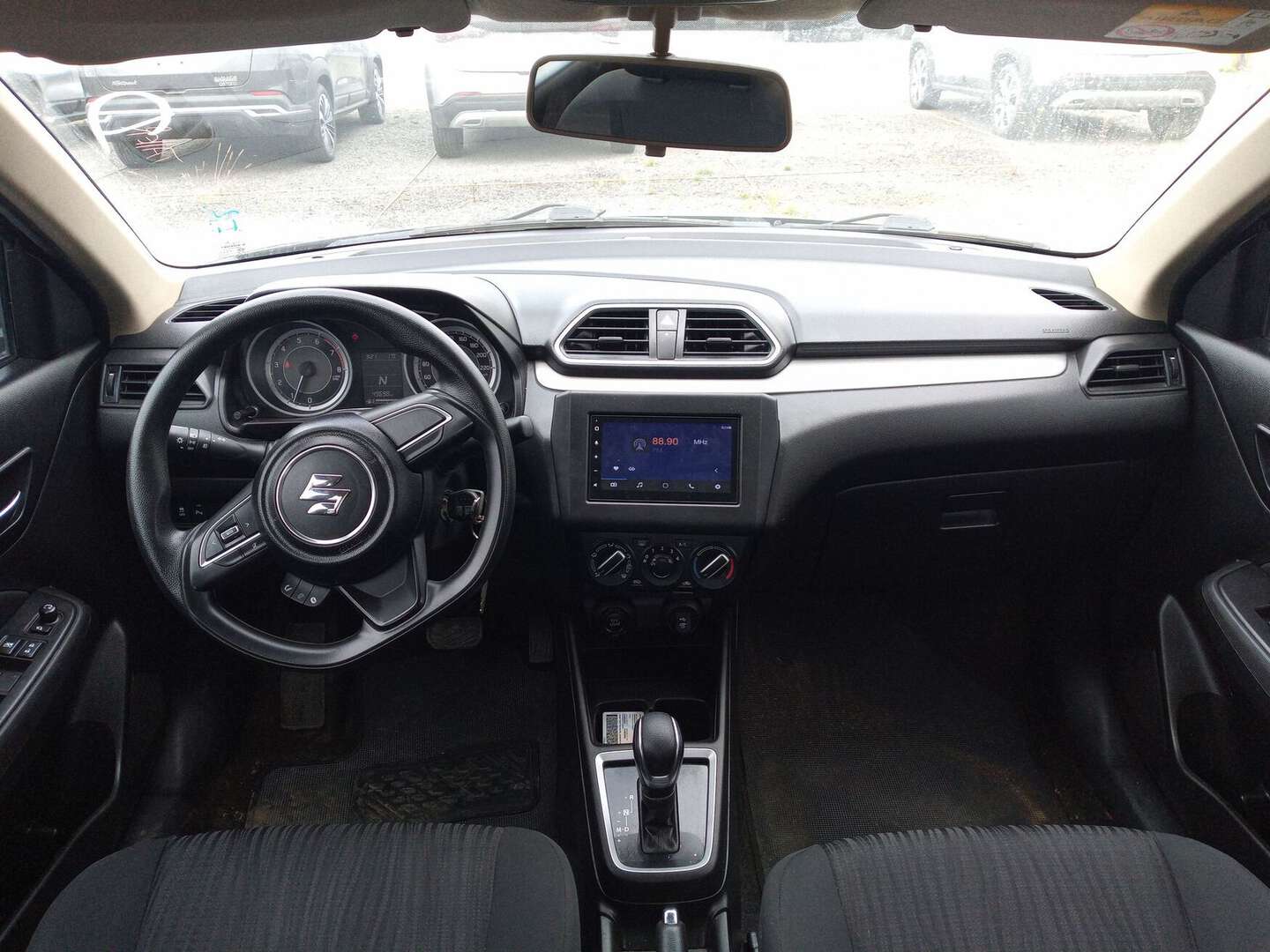 Suzuki - Swift - 2023