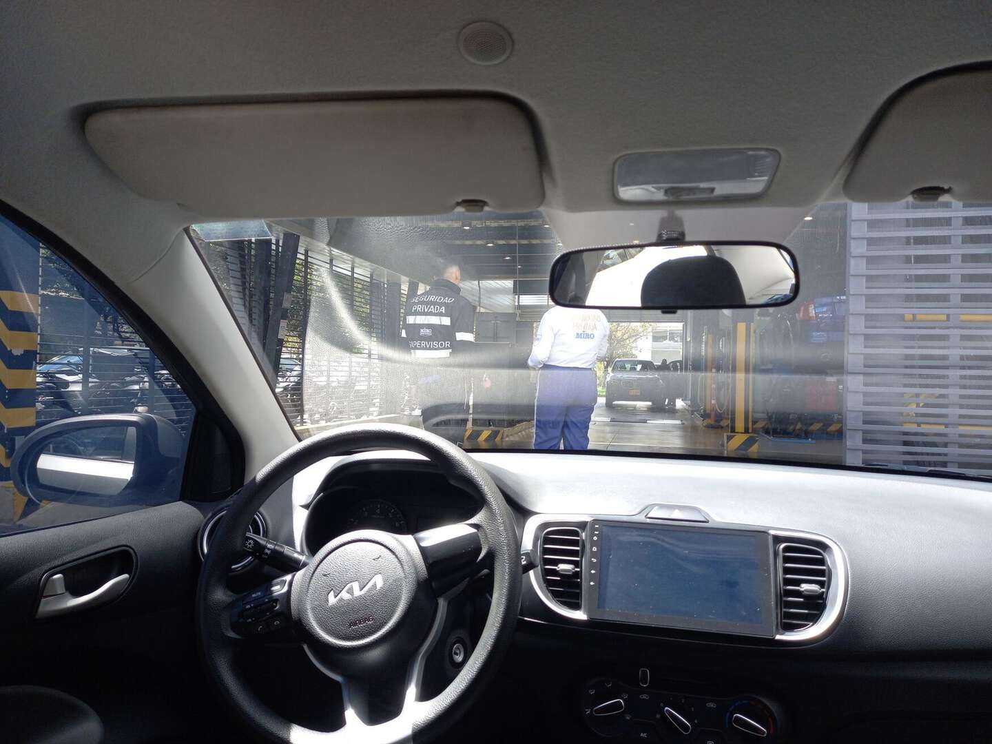 Kia - Soluto - 2025