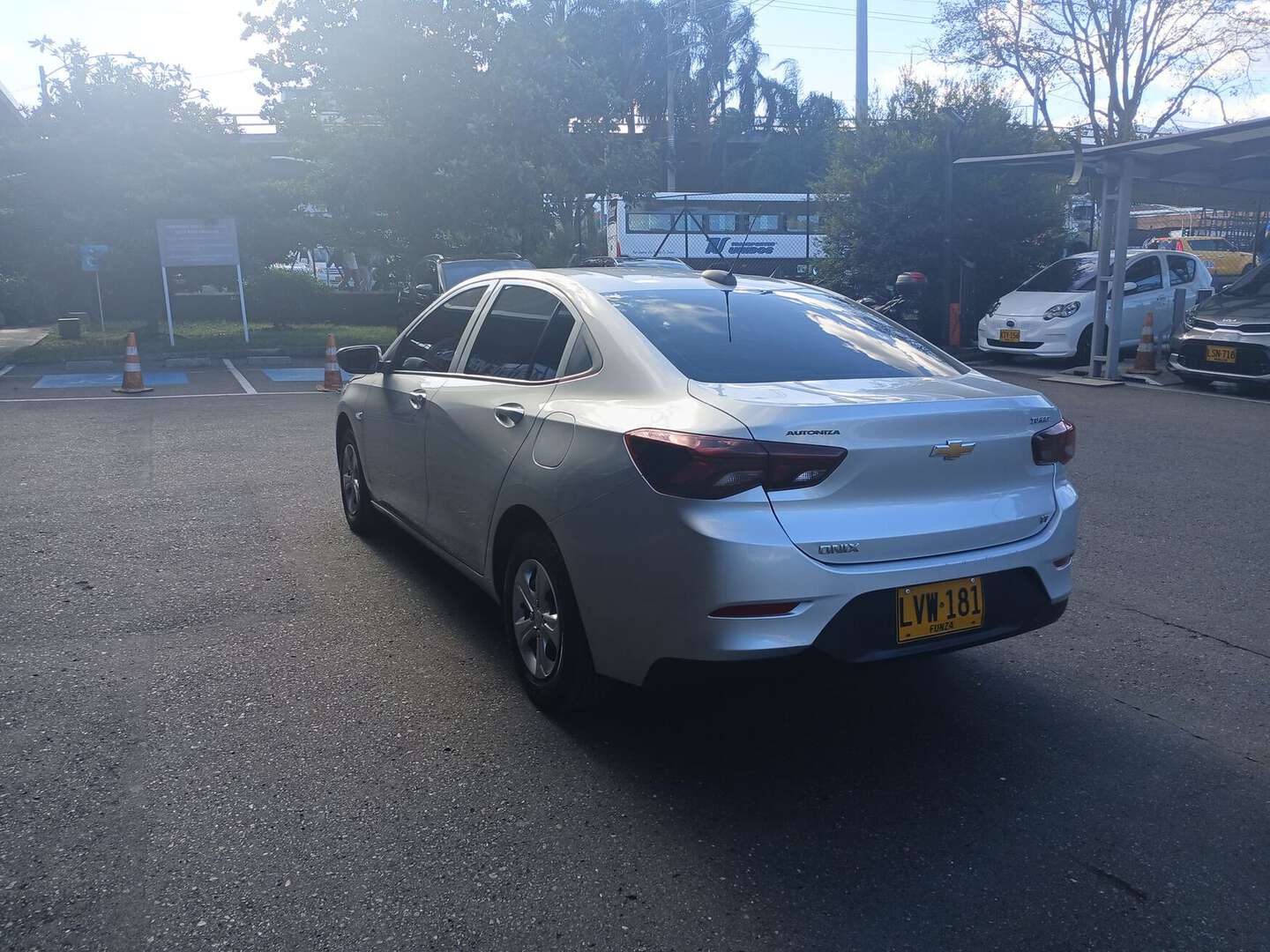 Chevrolet - Onix - 2023