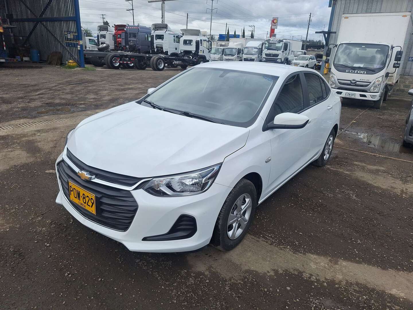 Chevrolet - Onix - 2025