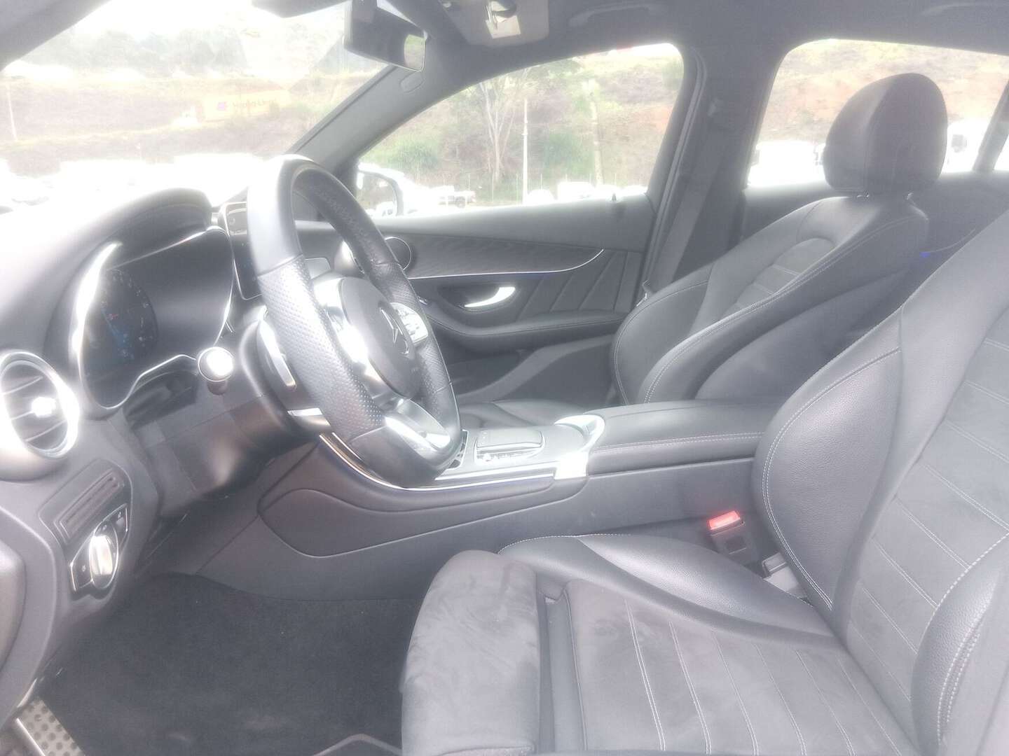 Mercedes Benz - GLC300E - 2022