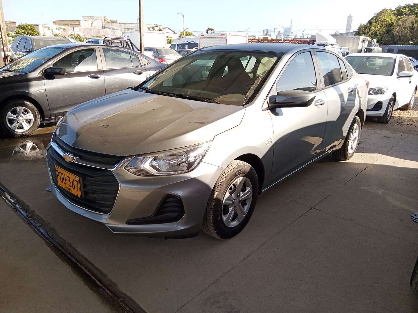 Chevrolet - Onix - 2025