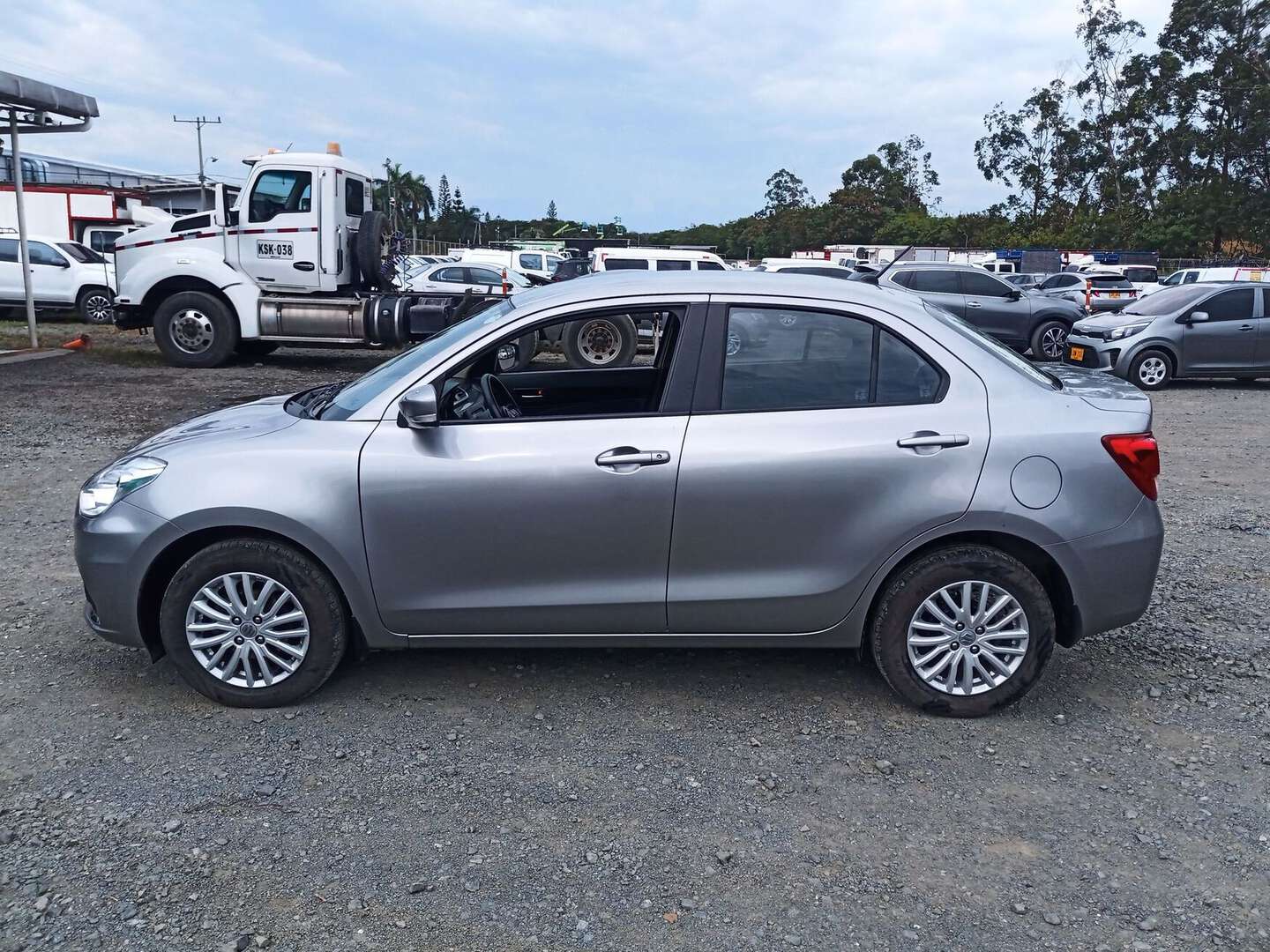 Suzuki - Swift - 2023