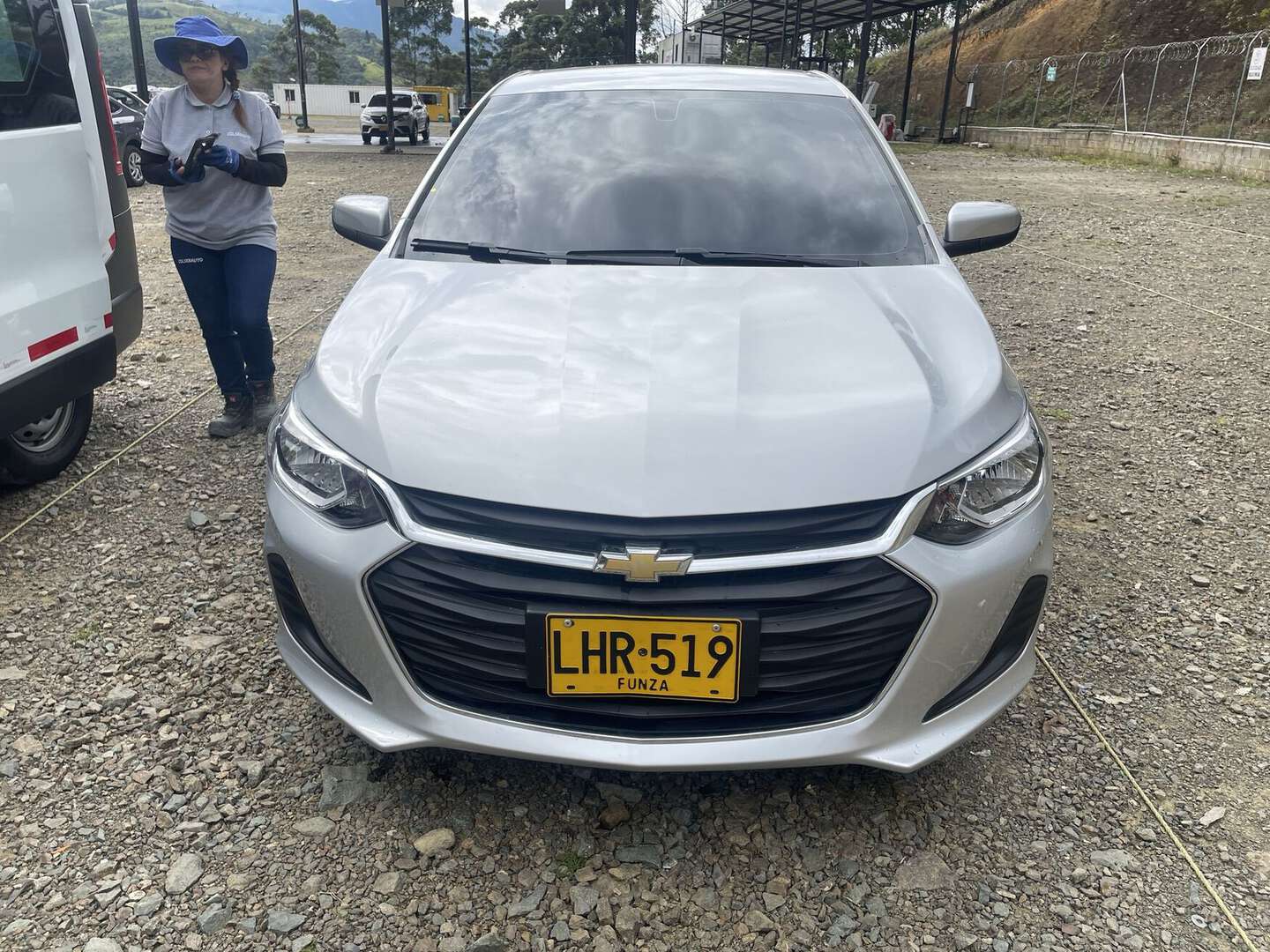 Chevrolet - Onix - 2023