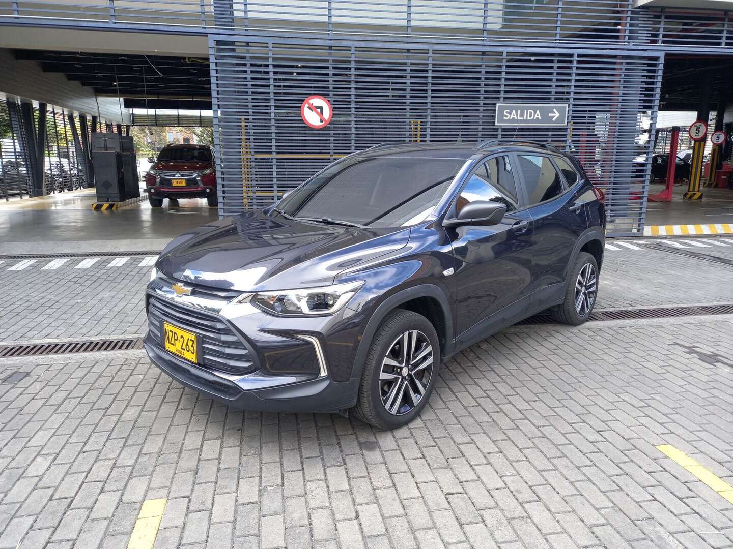 Chevrolet - Tracker - 2025