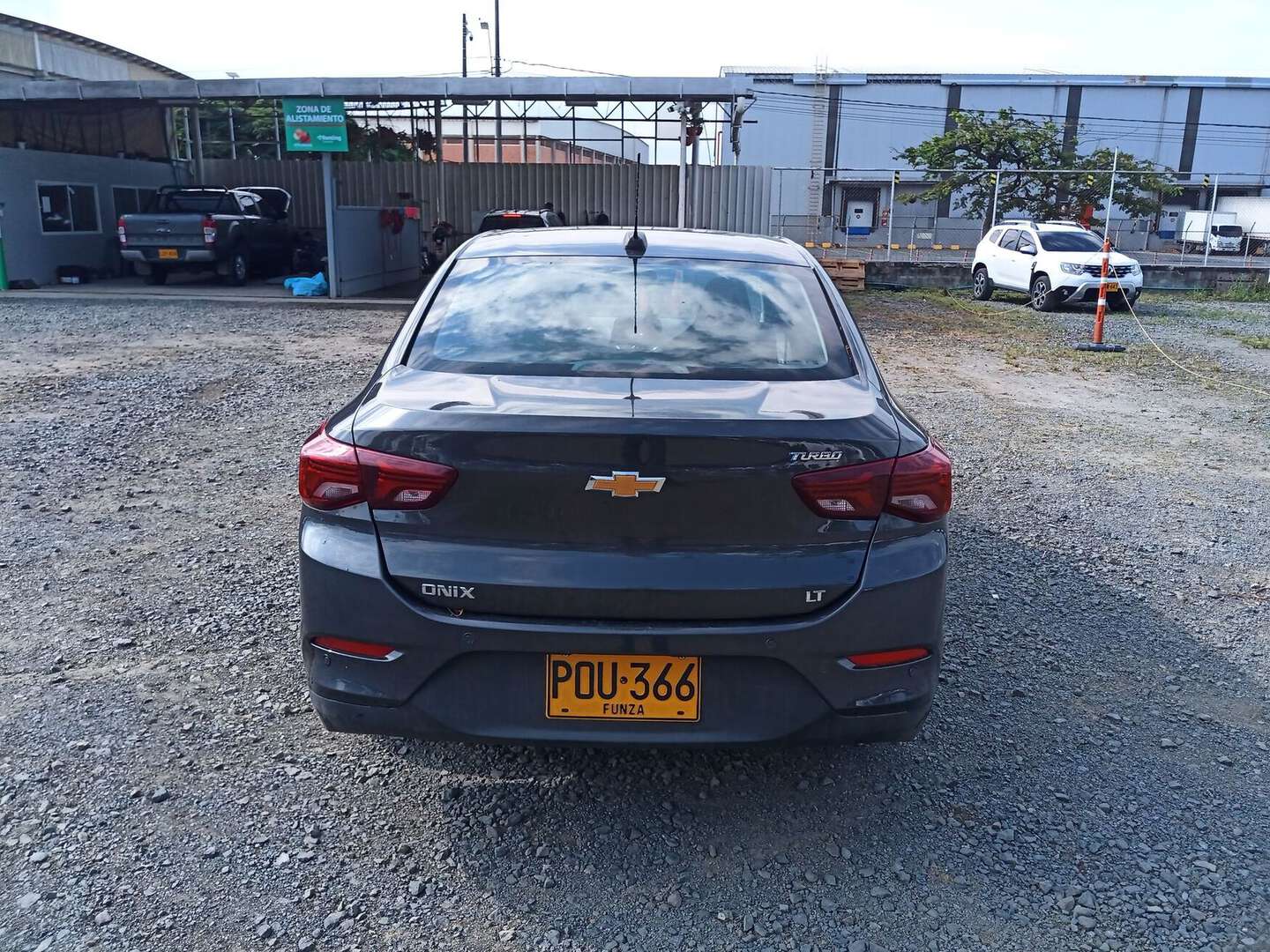 Chevrolet - Onix - 2025