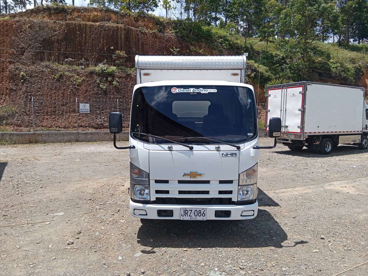 Chevrolet - NHR Reward - 2021