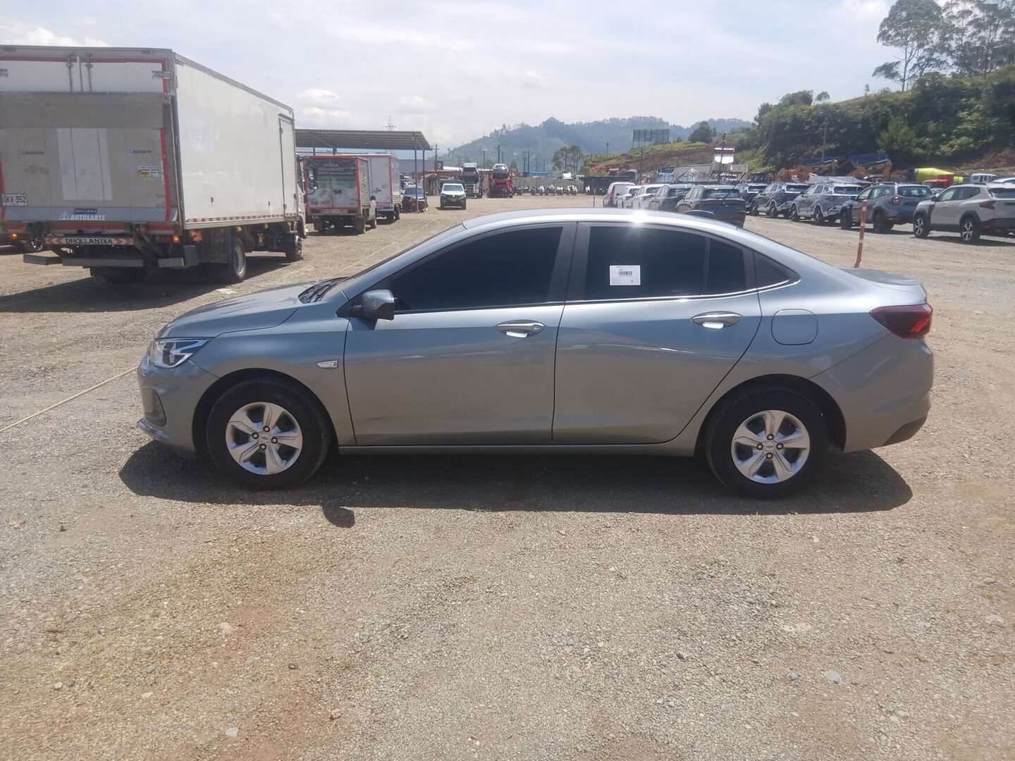 Chevrolet - Onix - 2025