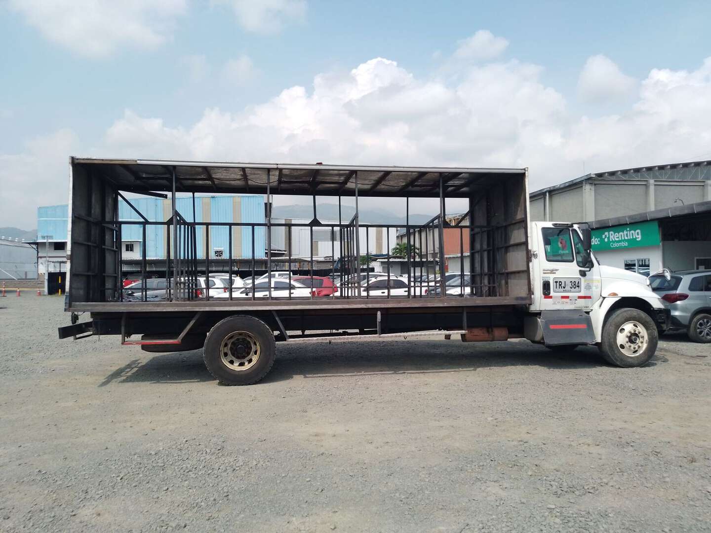 International - 4300 - 2012