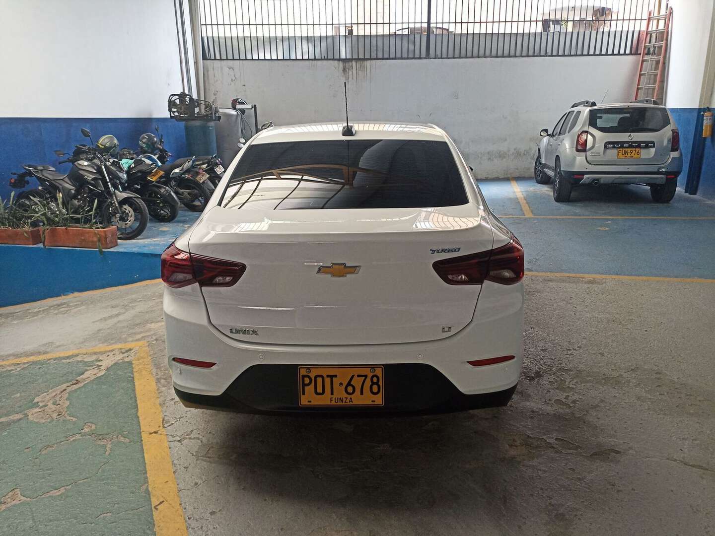 Chevrolet - Onix - 2025