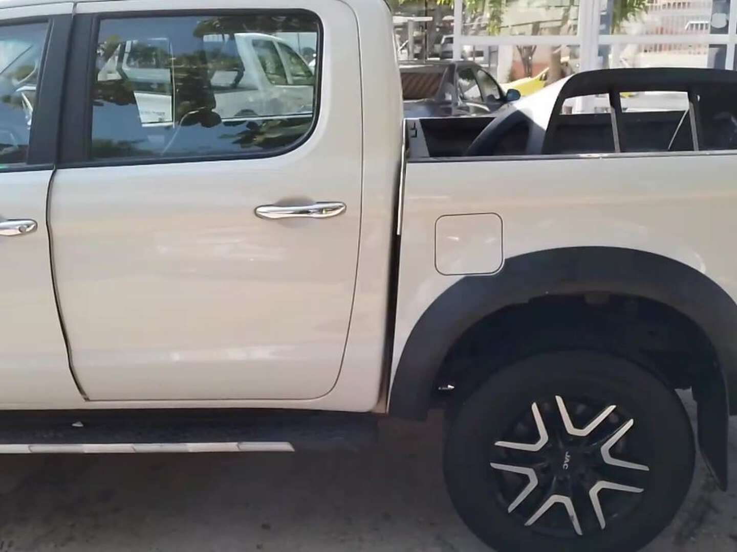 Jac - JT8 - 2023