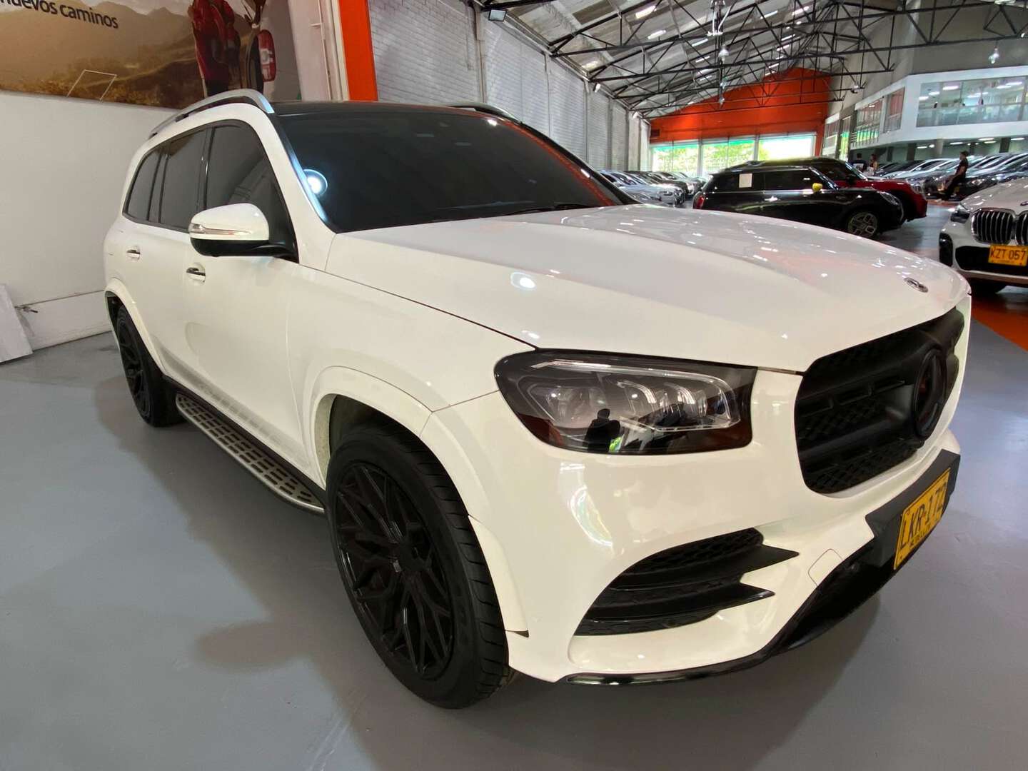Mercedes Benz - GLS450 - 2022