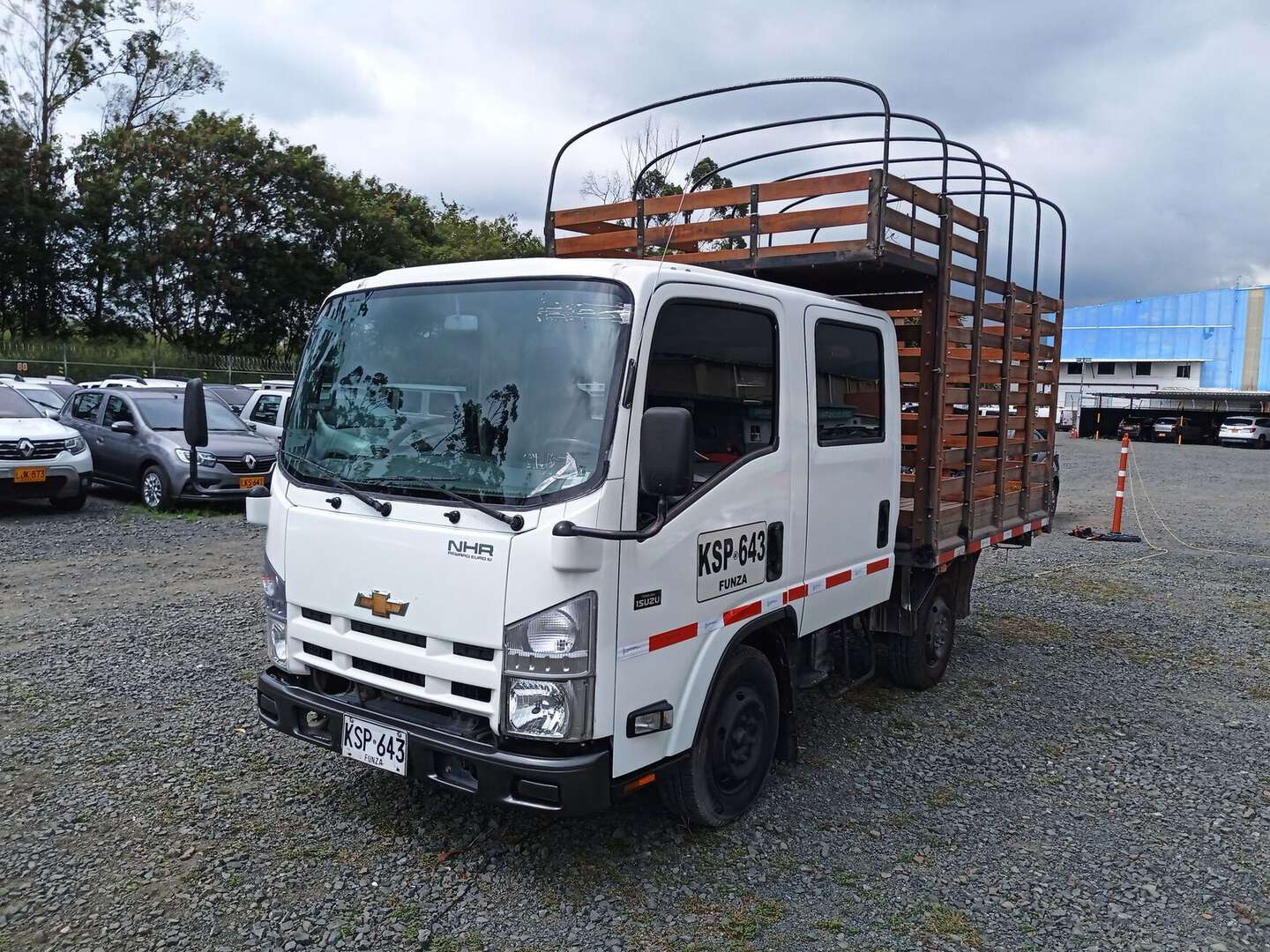 Chevrolet - NHR Doble - 2022
