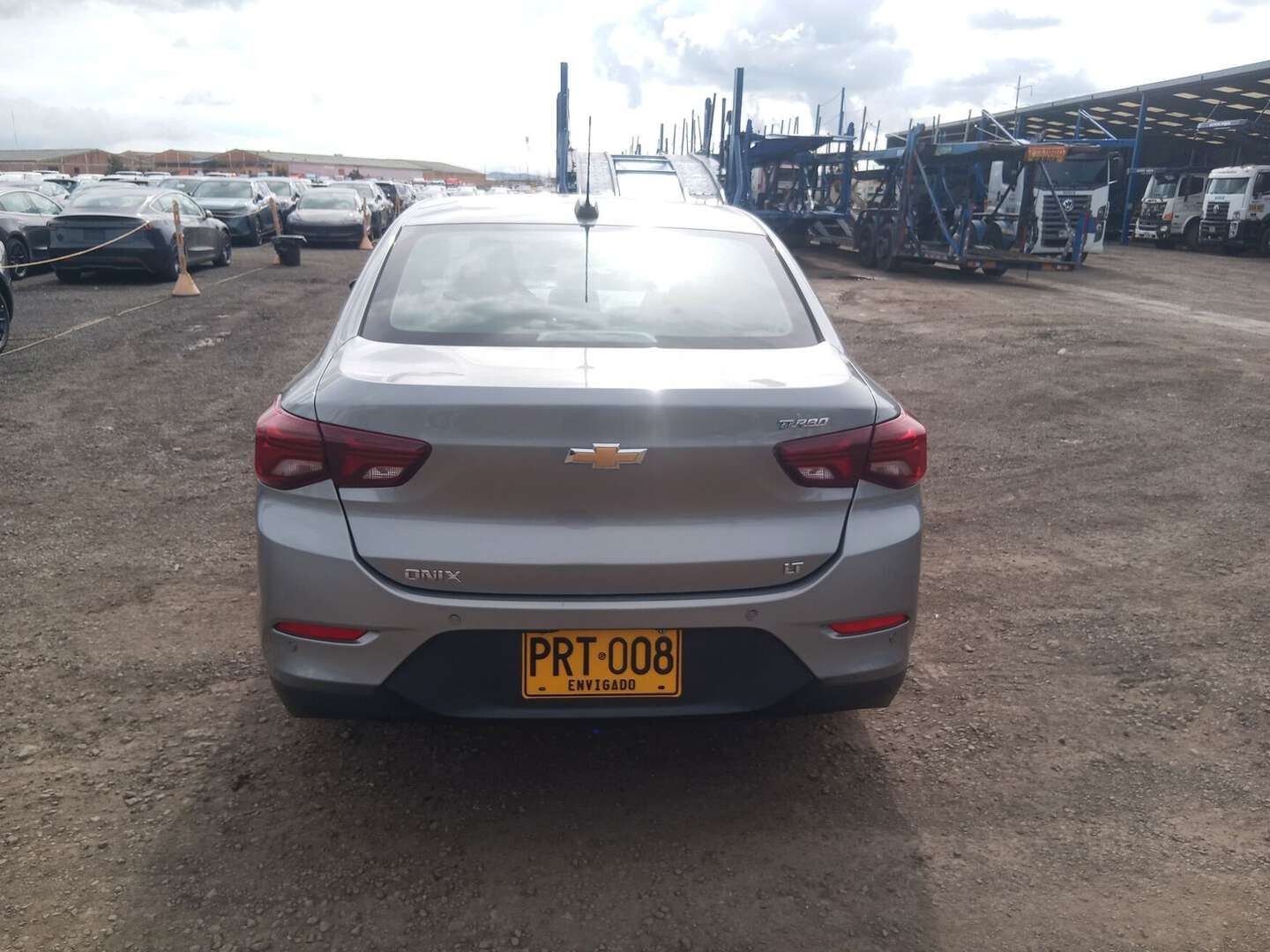 Chevrolet - Onix - 2025