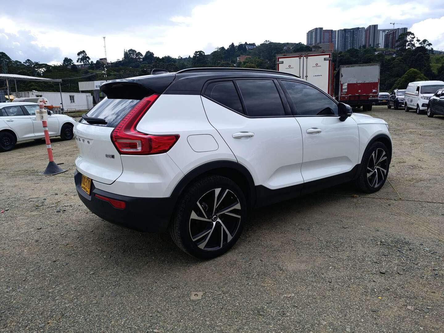 Volvo - XC40 - 2022