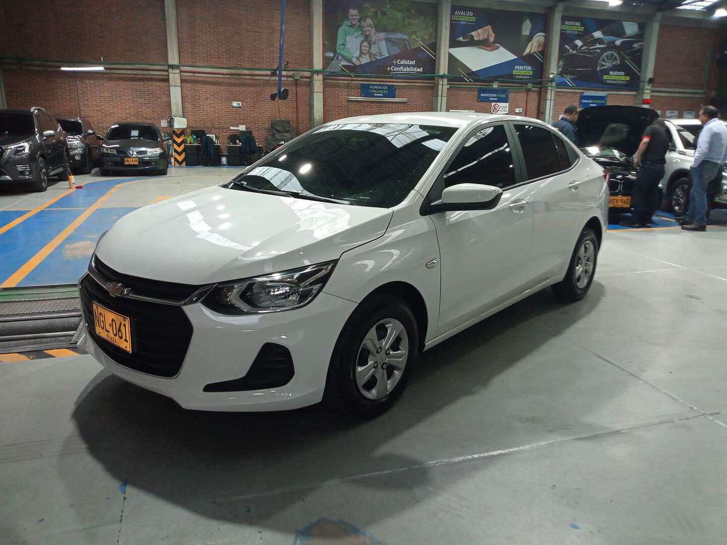 Chevrolet - Onix - 2024