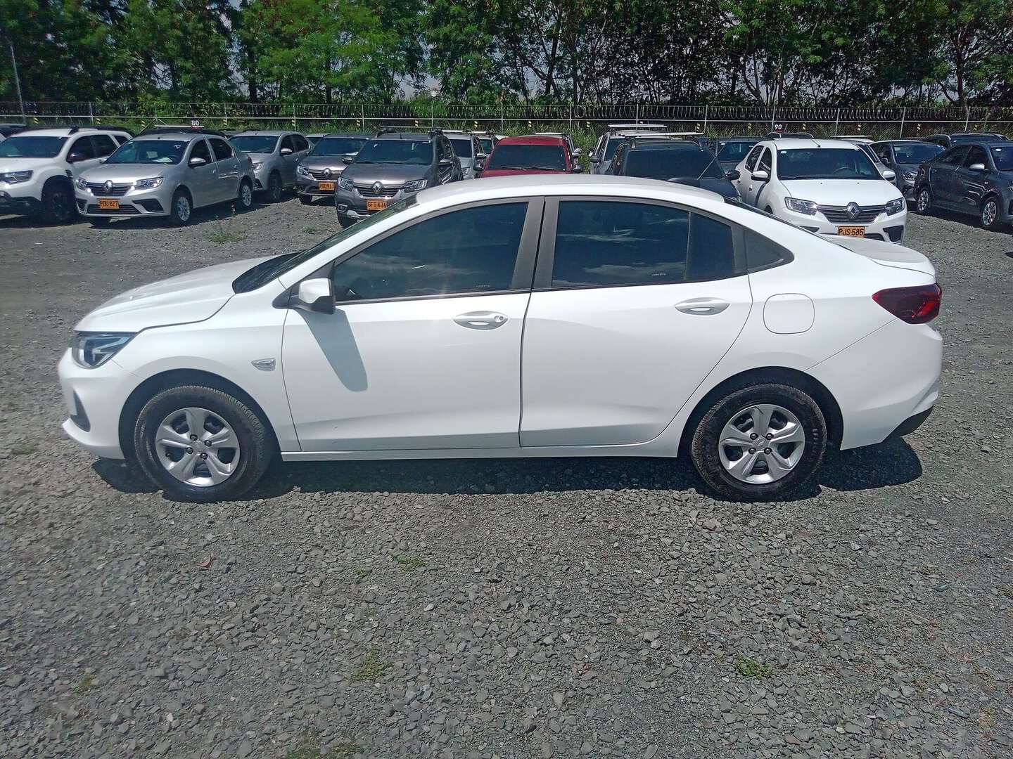 Chevrolet - Onix - 2025