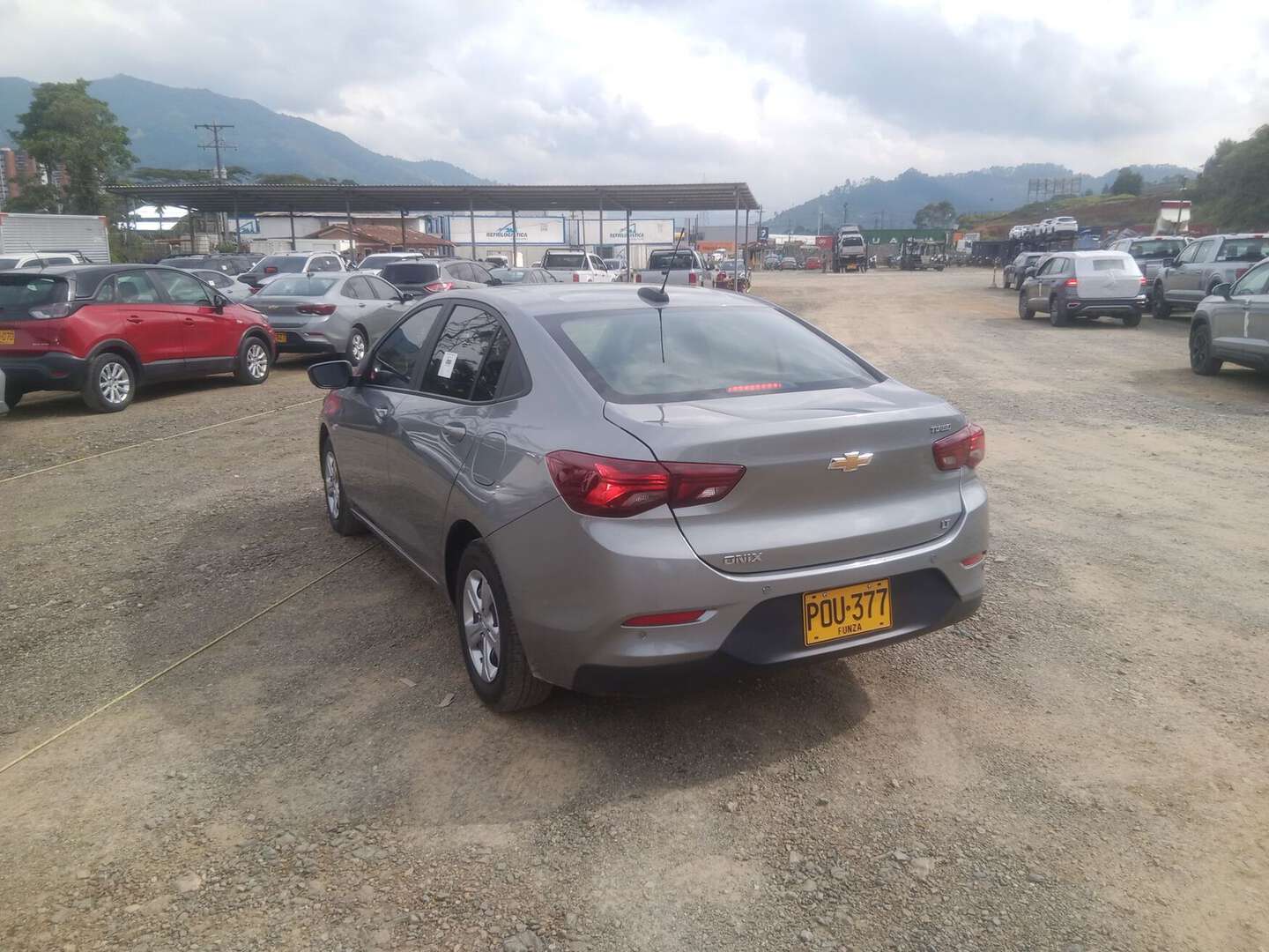 Chevrolet - Onix - 2025