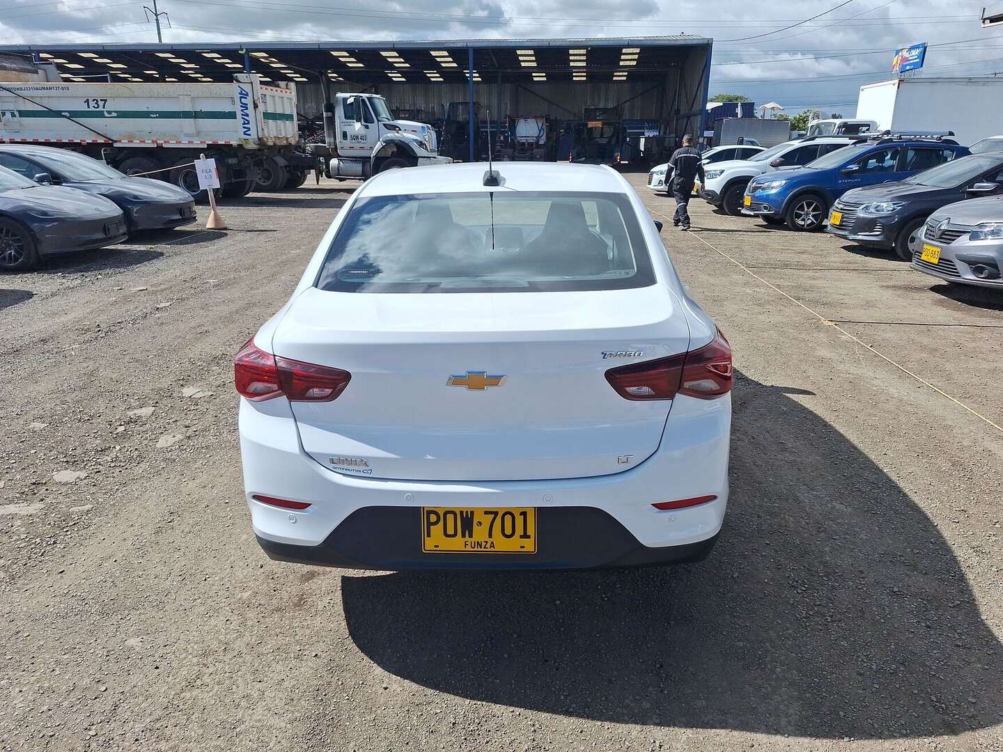 Chevrolet - Onix - 2025