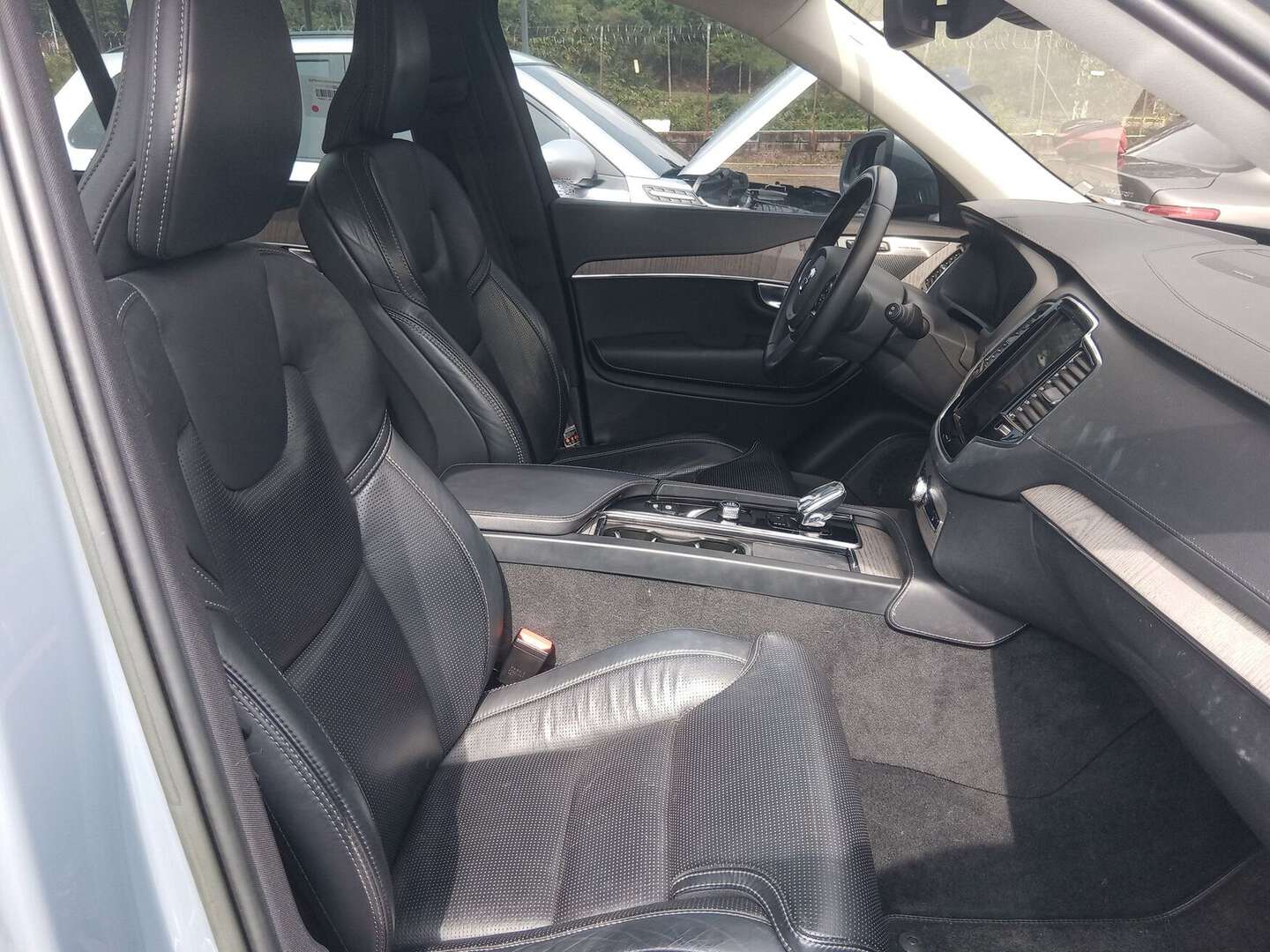 Volvo - XC90 - 2023