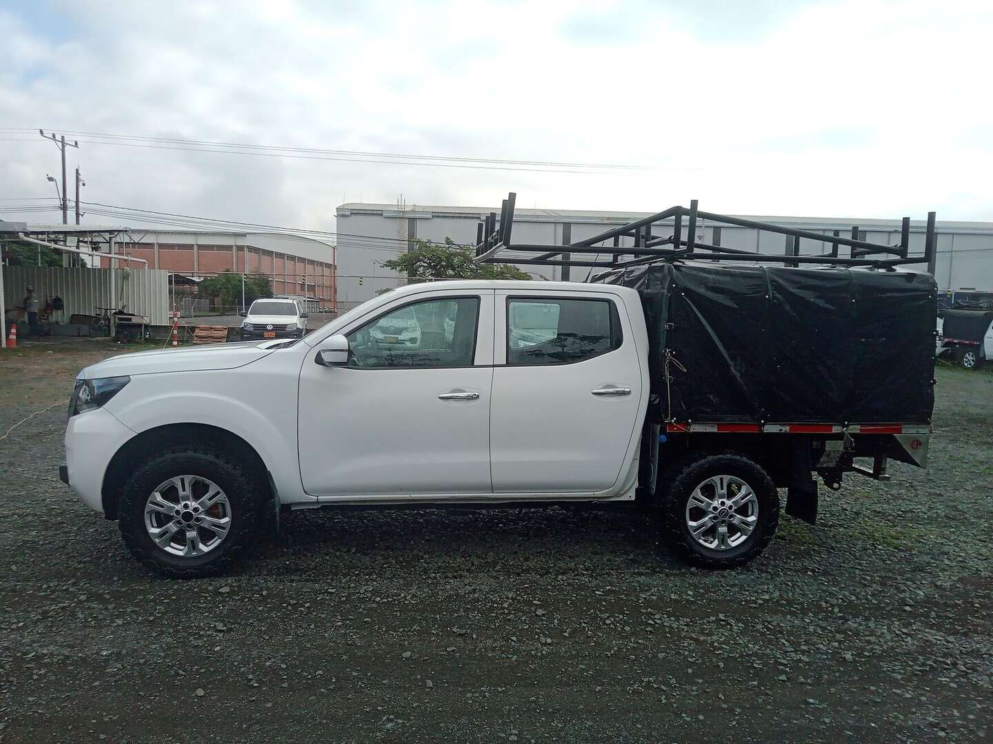 Nissan - Frontier - 2025