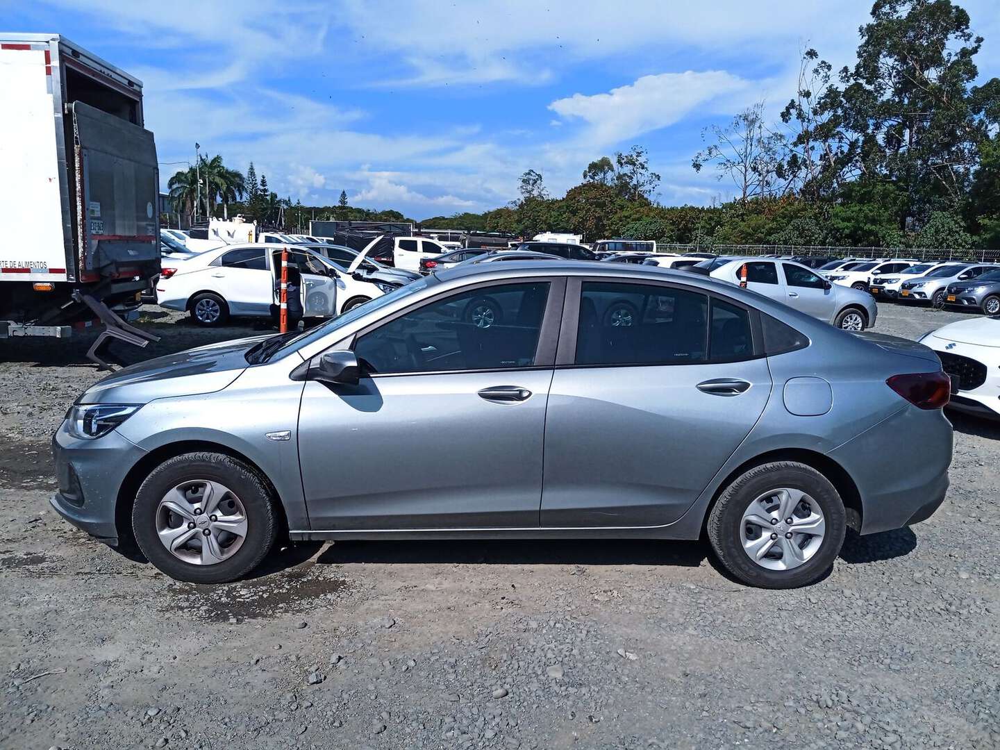 Chevrolet - Onix - 2025